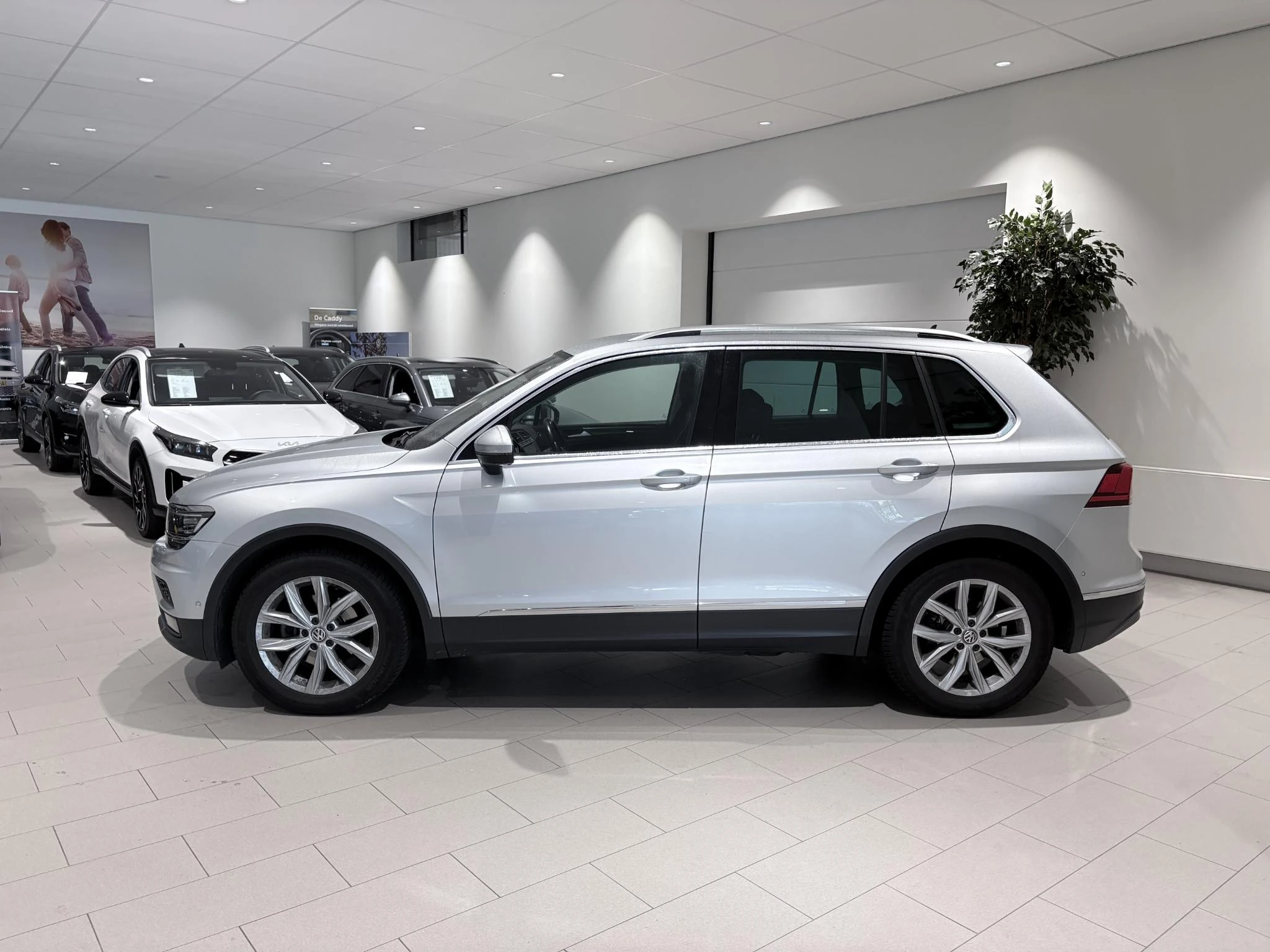 Volkswagen-Tiguan-image-1