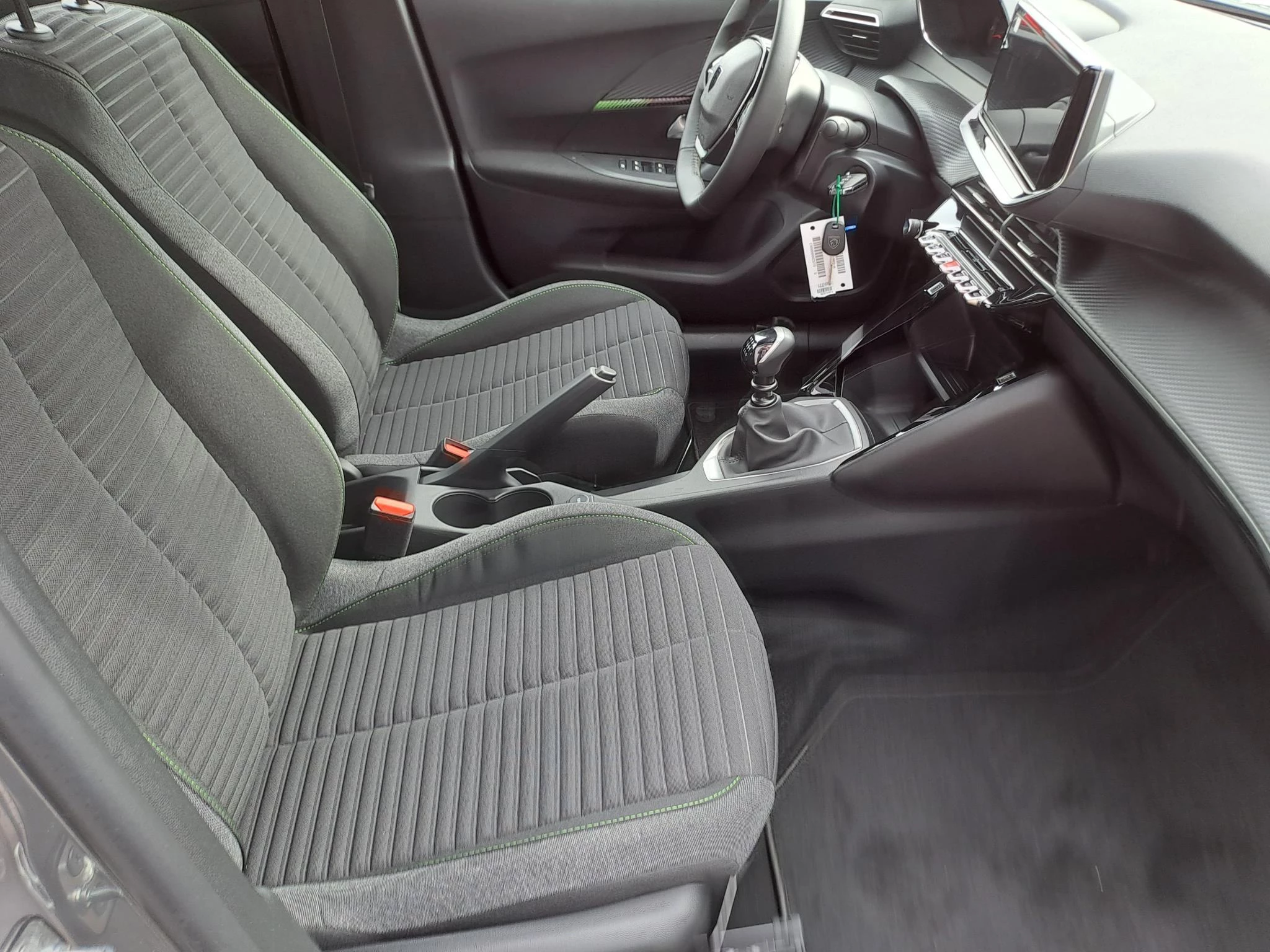 Peugeot-2008-image-9