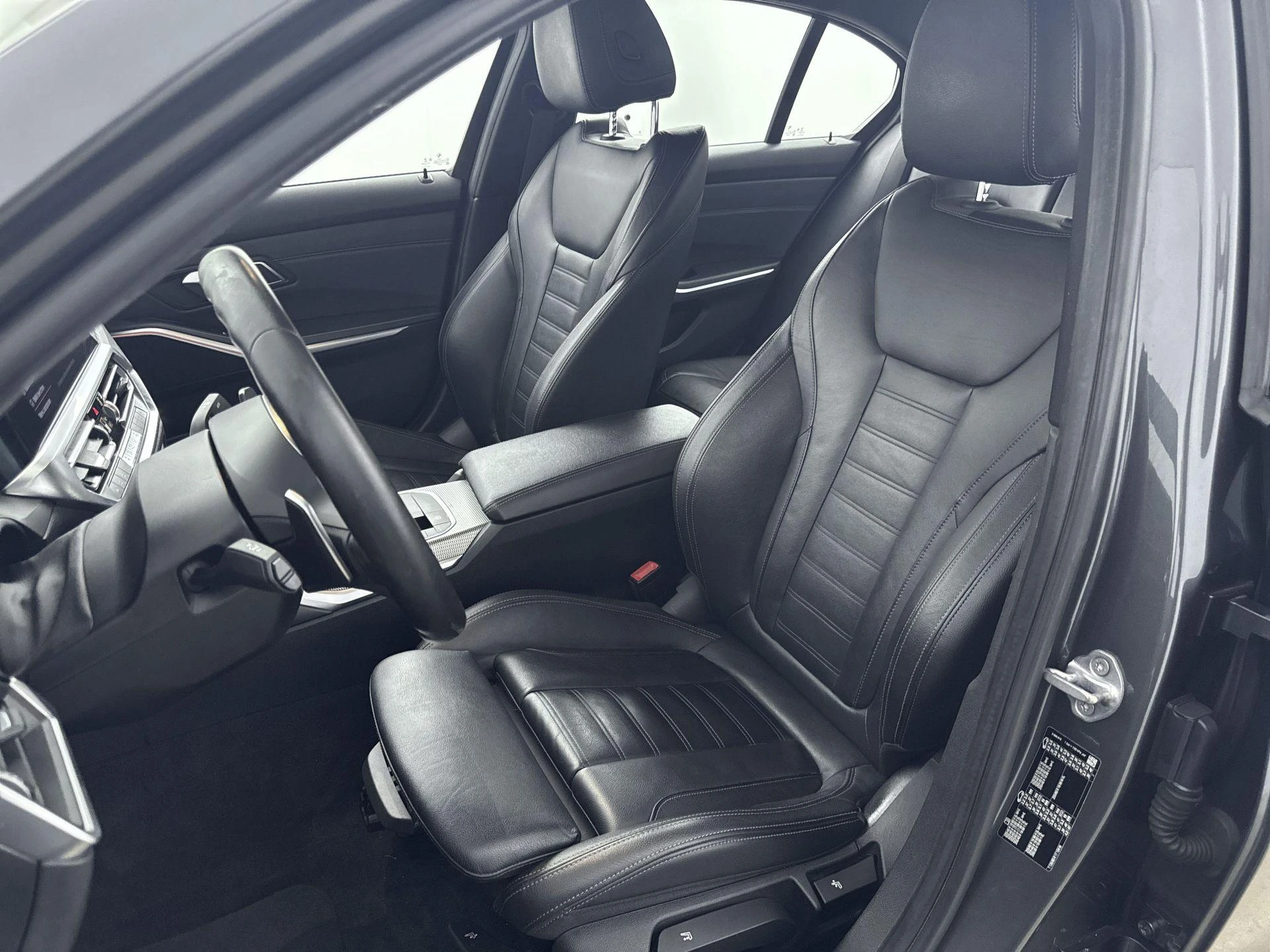 BMW-3 Serie-image-25