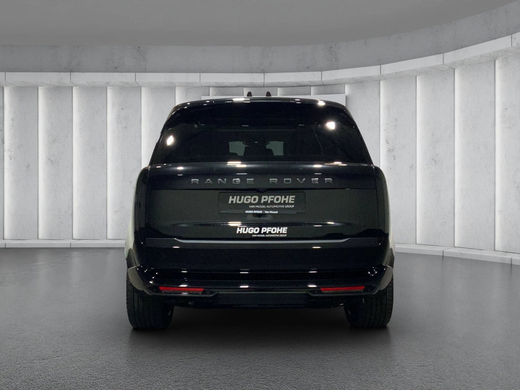 Land Rover-Range Rover-image-3