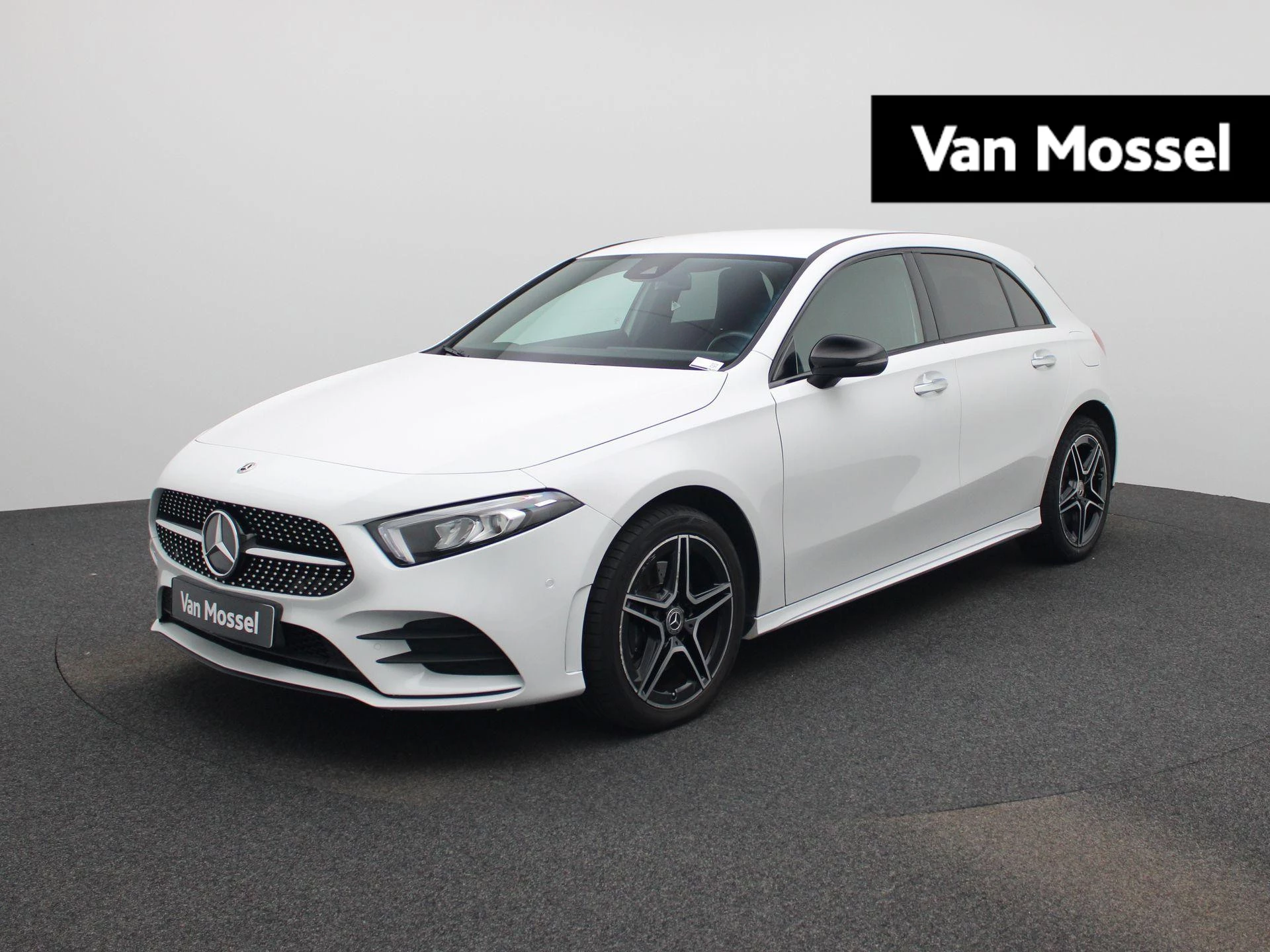 Mercedes-Benz-A-Klasse-image-0
