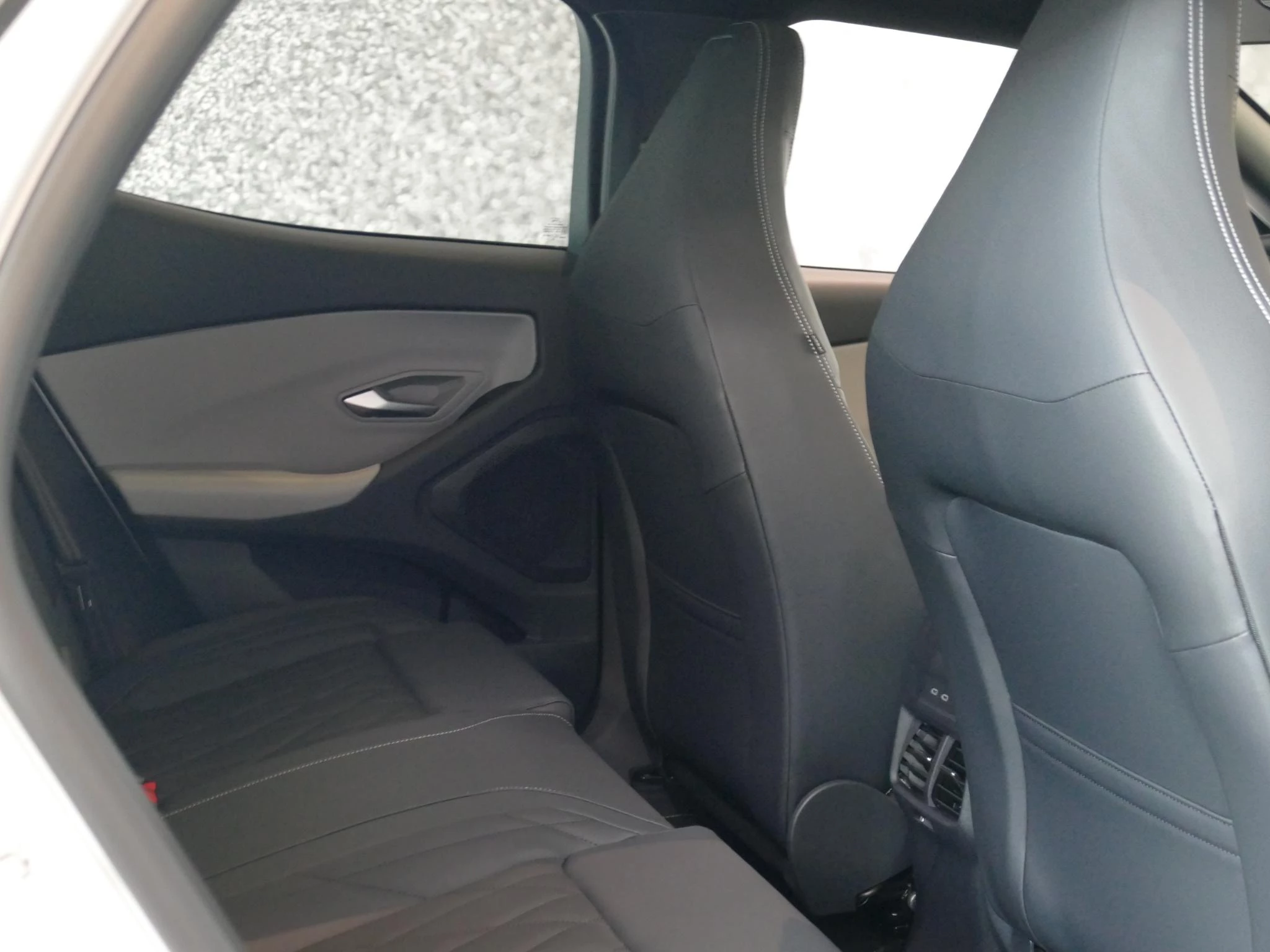 Ford Capri Premium Extended Range RWD 77 kWh