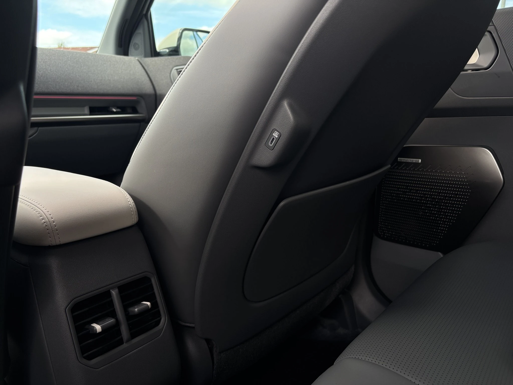 Kia-EV2-image-19