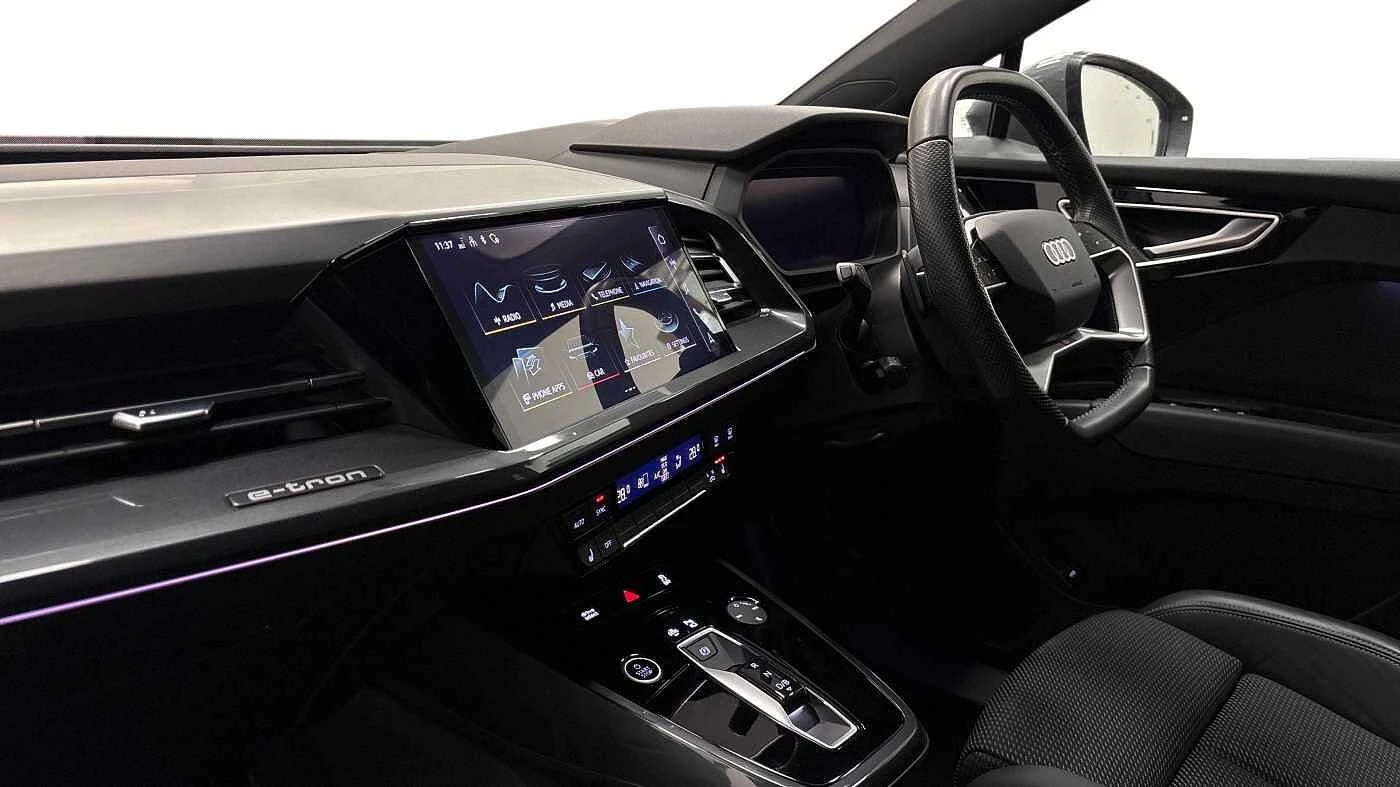 Audi-Q4 e-tron-image-1
