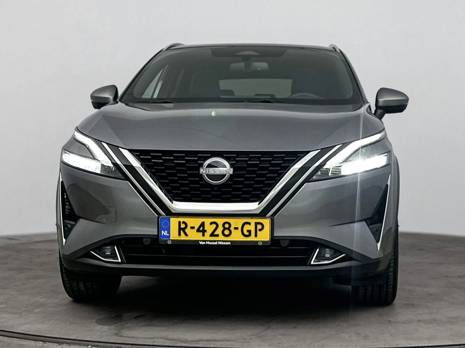 Nissan-QASHQAI-image-4
