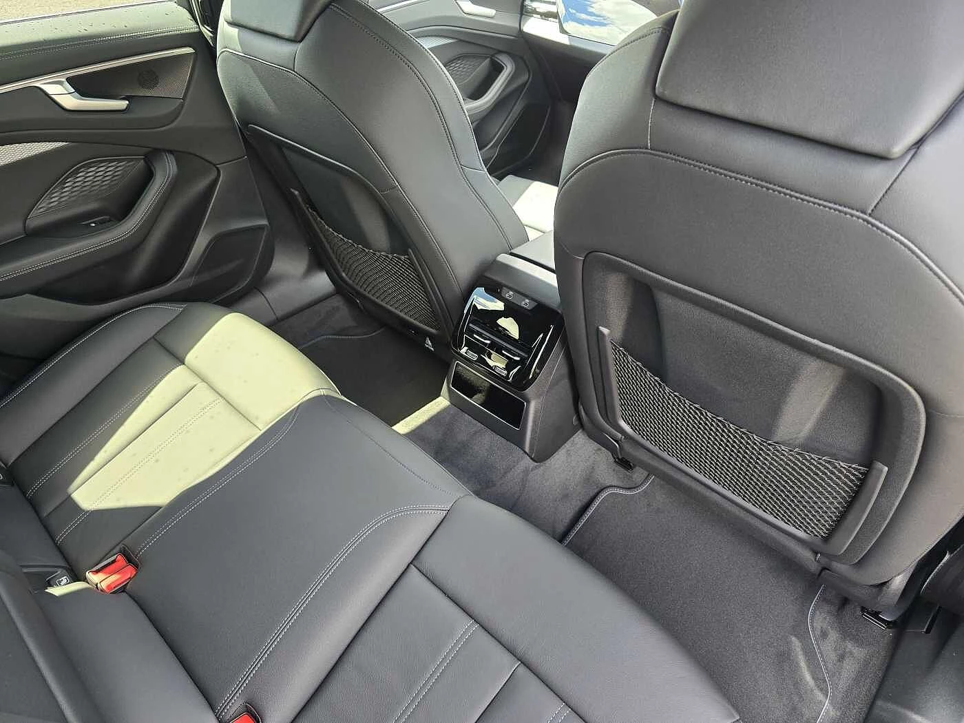 Audi-A6-image-34