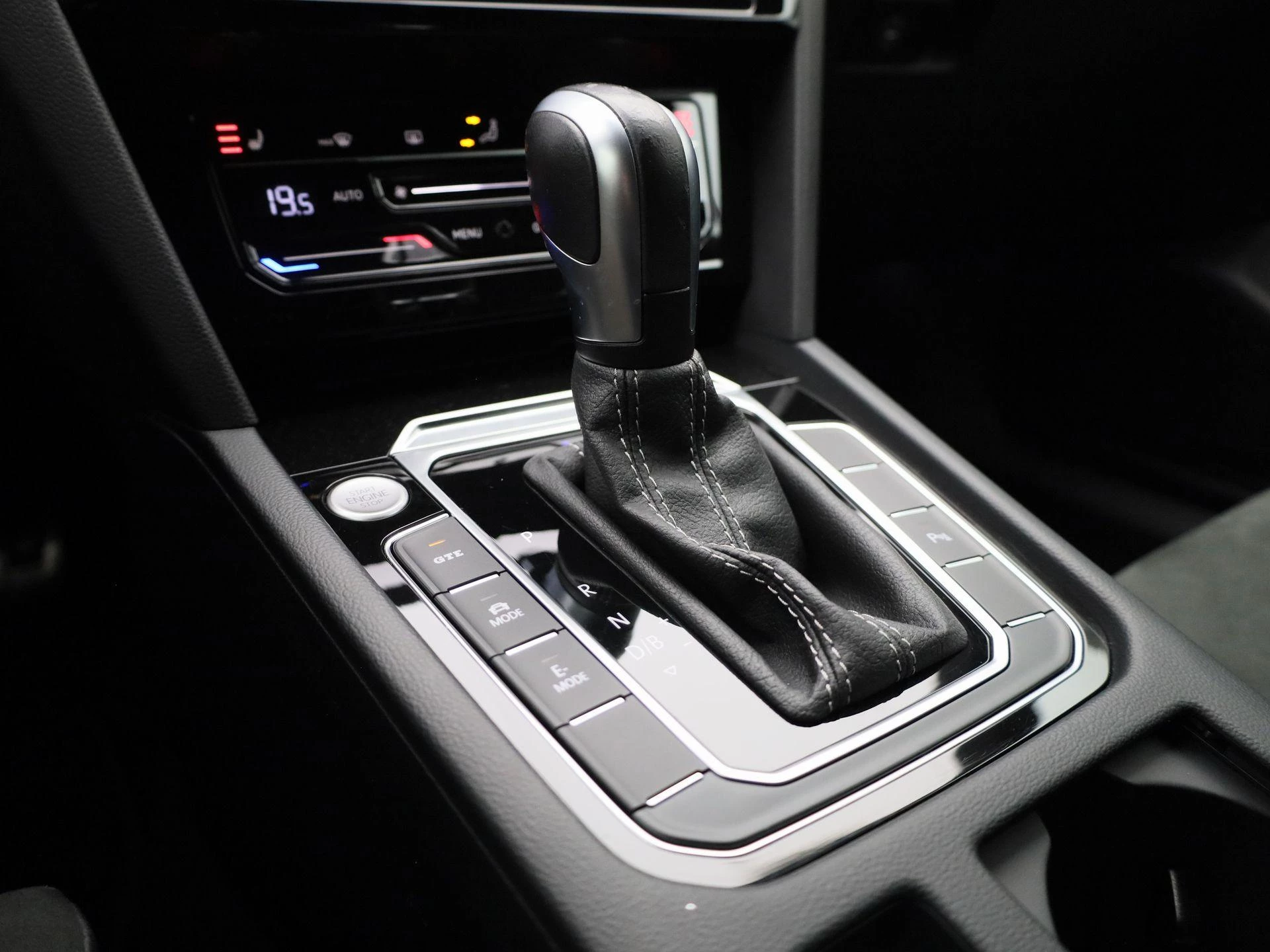 Volkswagen-Arteon-image-18