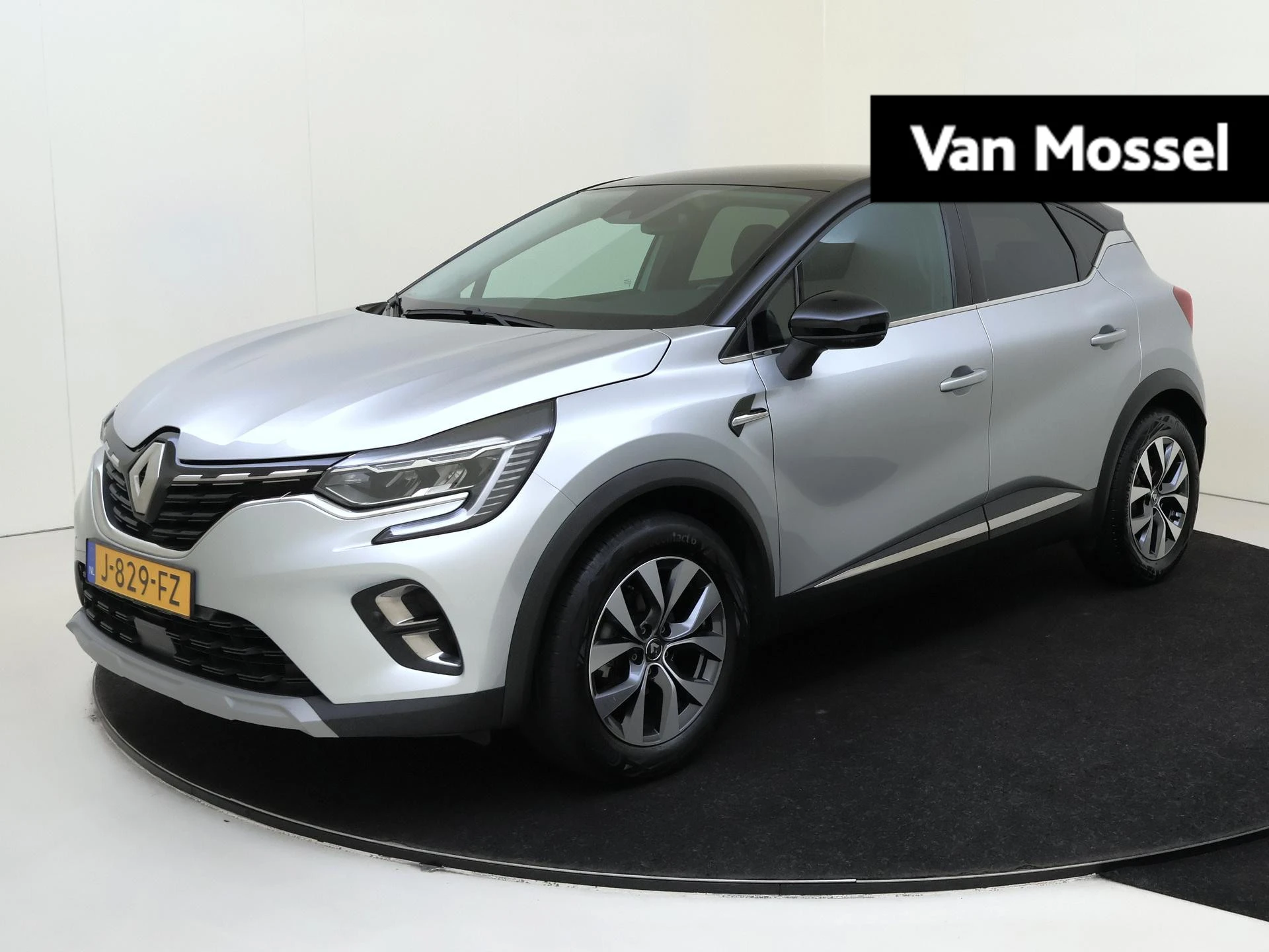 Renault-Captur-image-0