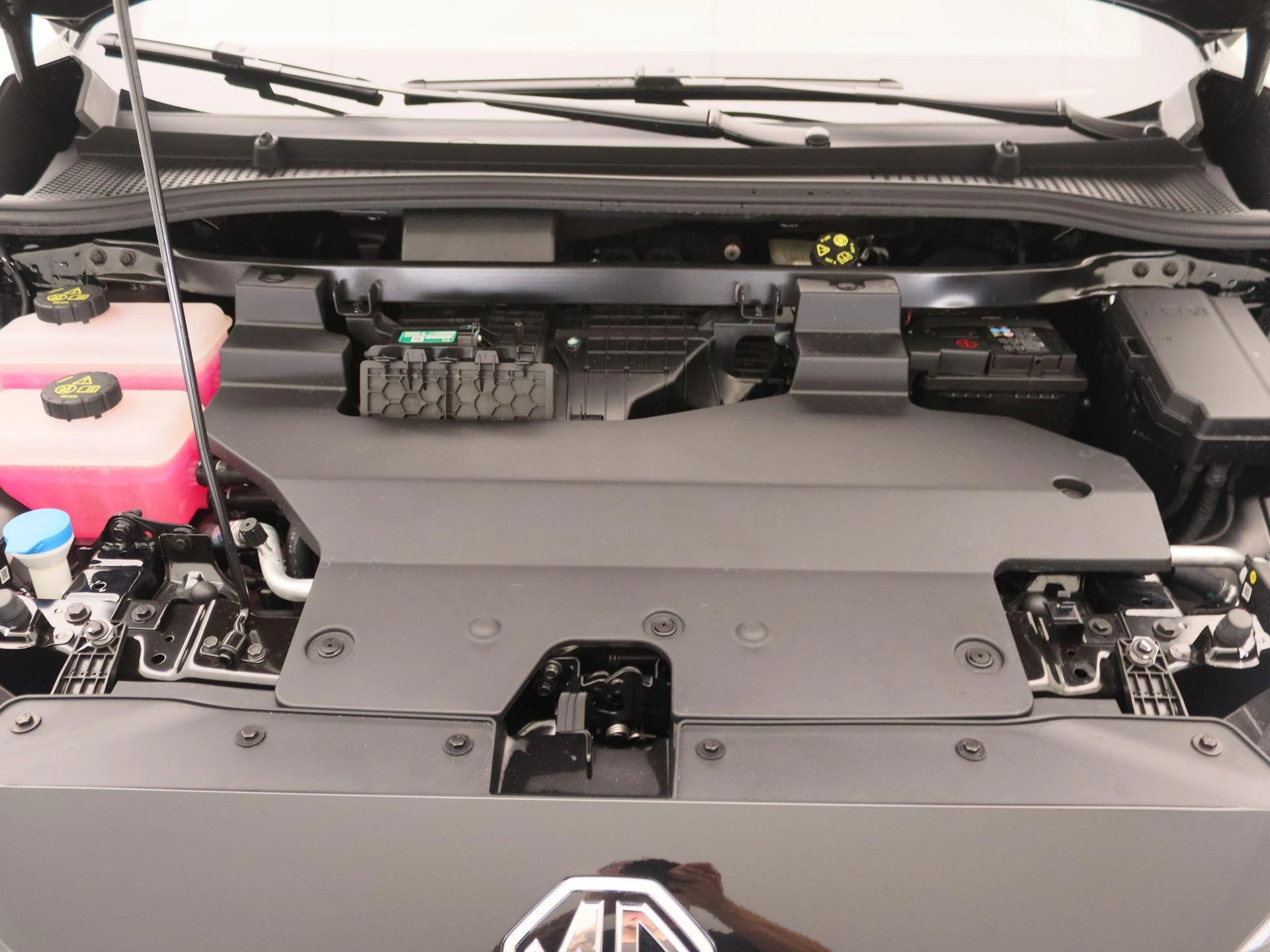 MG-MG4-image-24