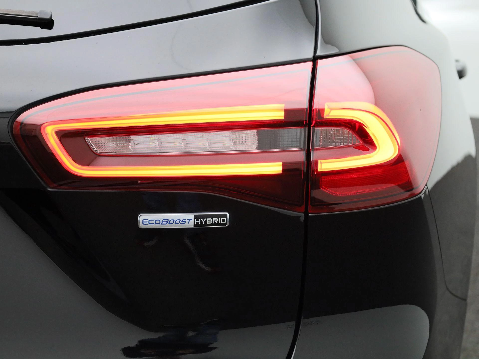Ford Focus Wagon 1.0 EcoBoost Hybrid Titanium X