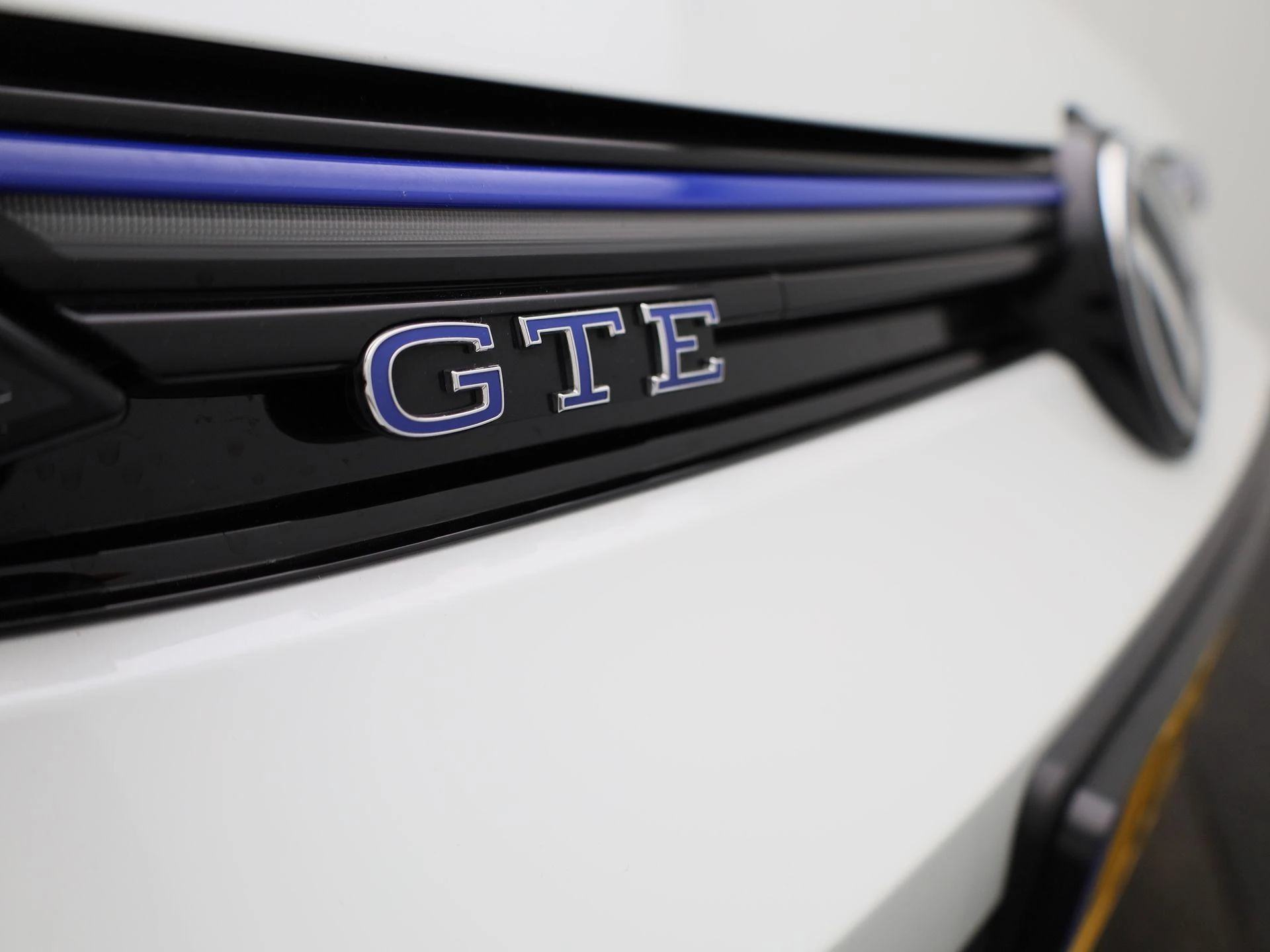 Volkswagen-Golf-image-39
