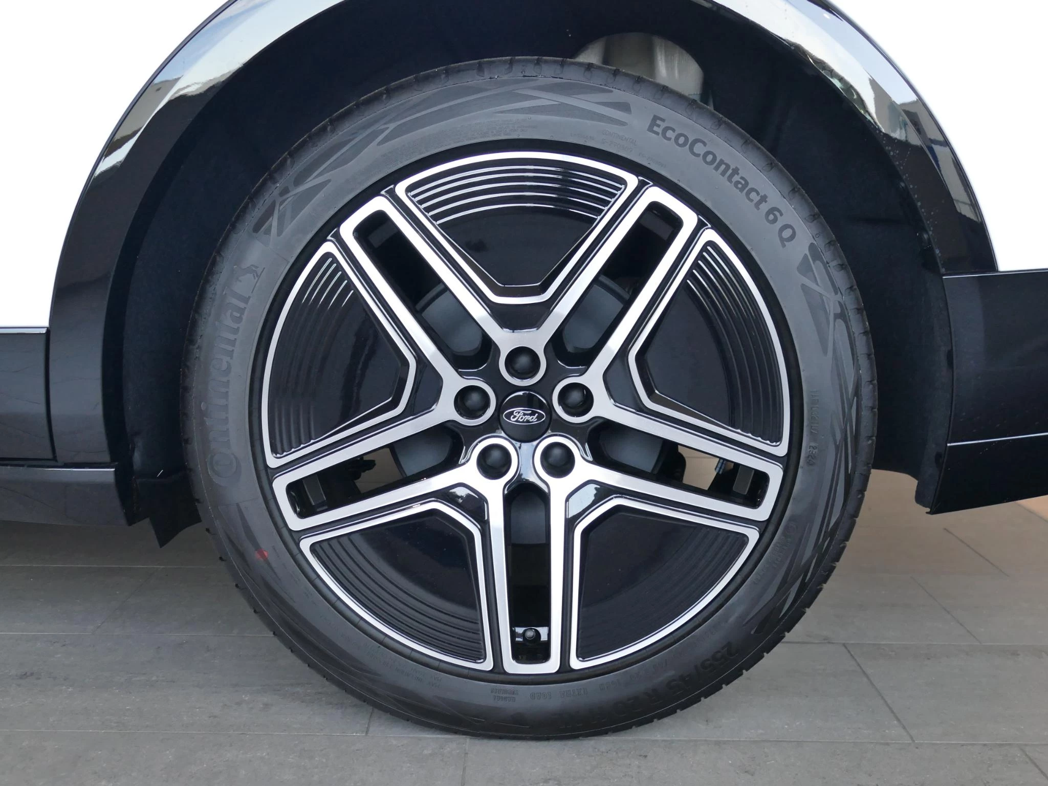 Ford Capri Premium Extended Range RWD 77 kWh