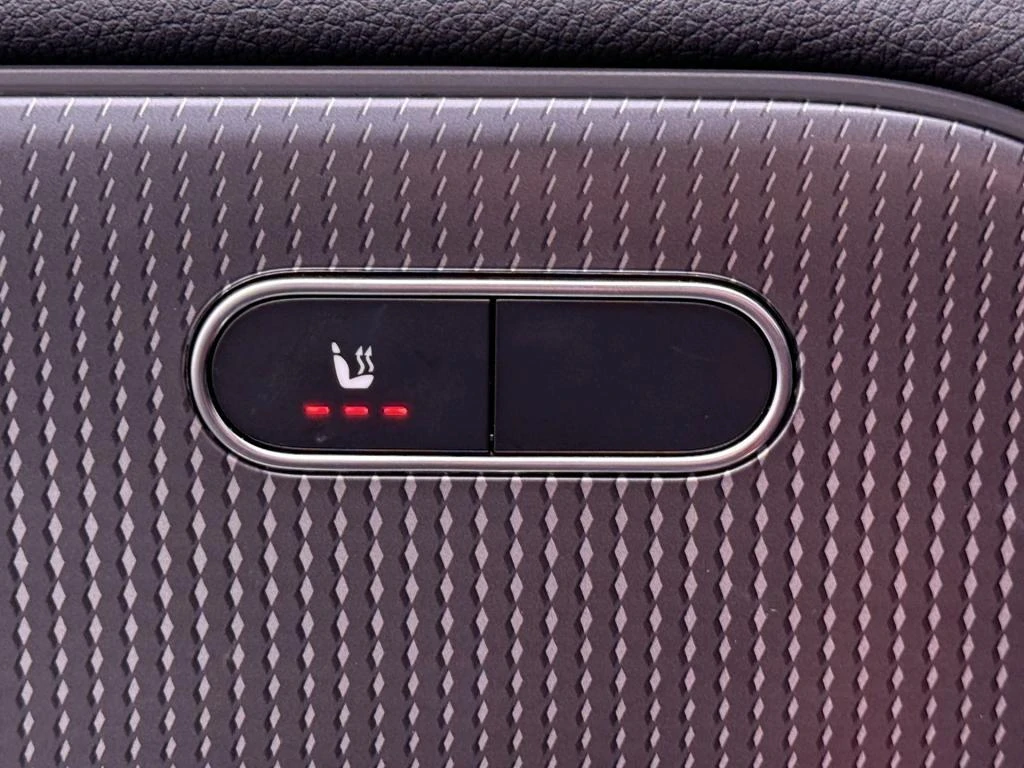 Mercedes-Benz-EQA-image-6