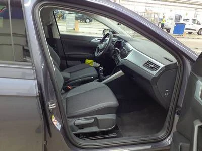 Volkswagen-Taigo-image-4