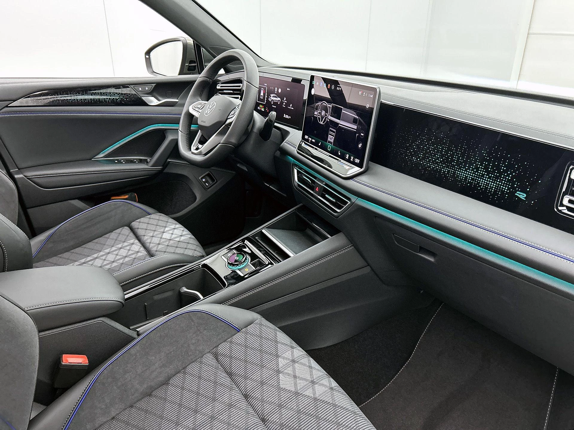 Volkswagen-Tiguan-image-22