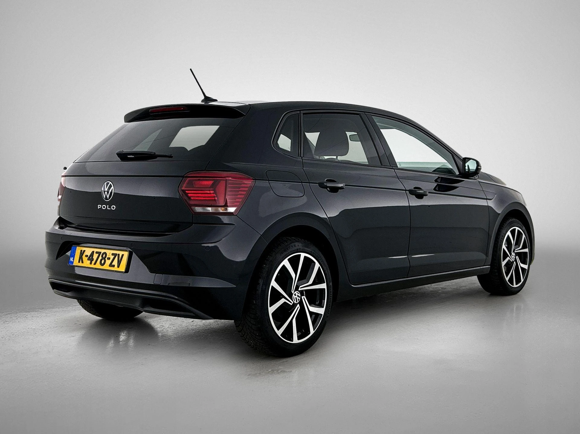 Volkswagen-Polo-image-3