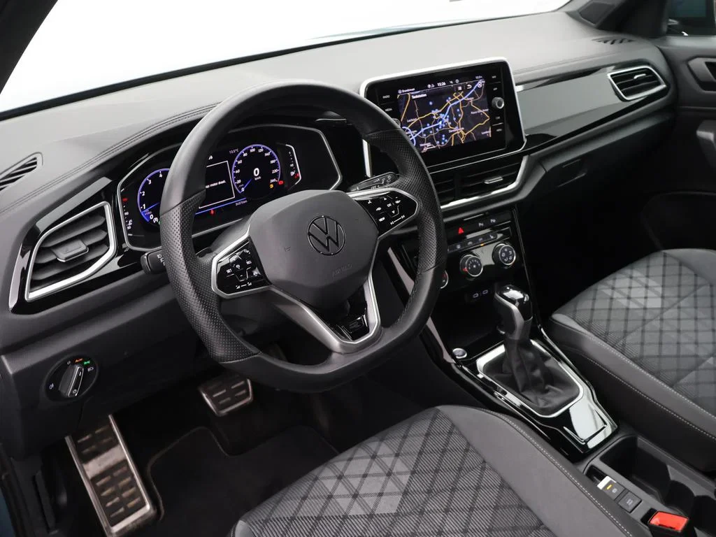Volkswagen-T-Roc-image-17