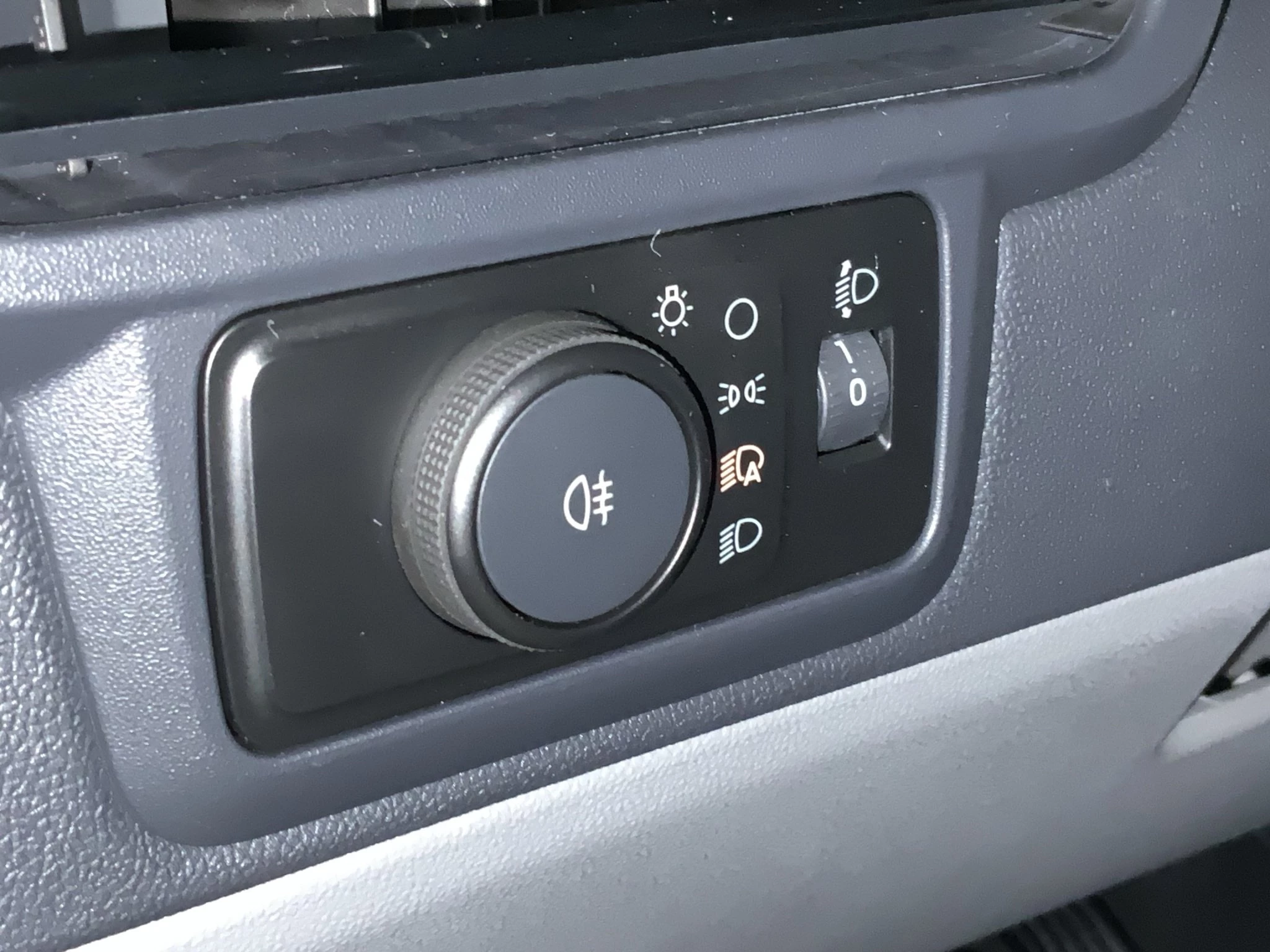 Ford-Transit Custom-image-16