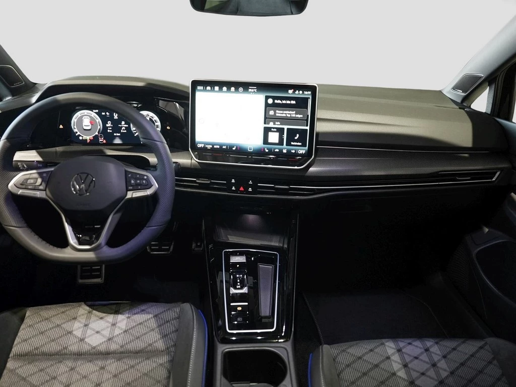 Volkswagen Golf 1,5 l eTSI DSG R-Line AHK HKSOUND PANO LED