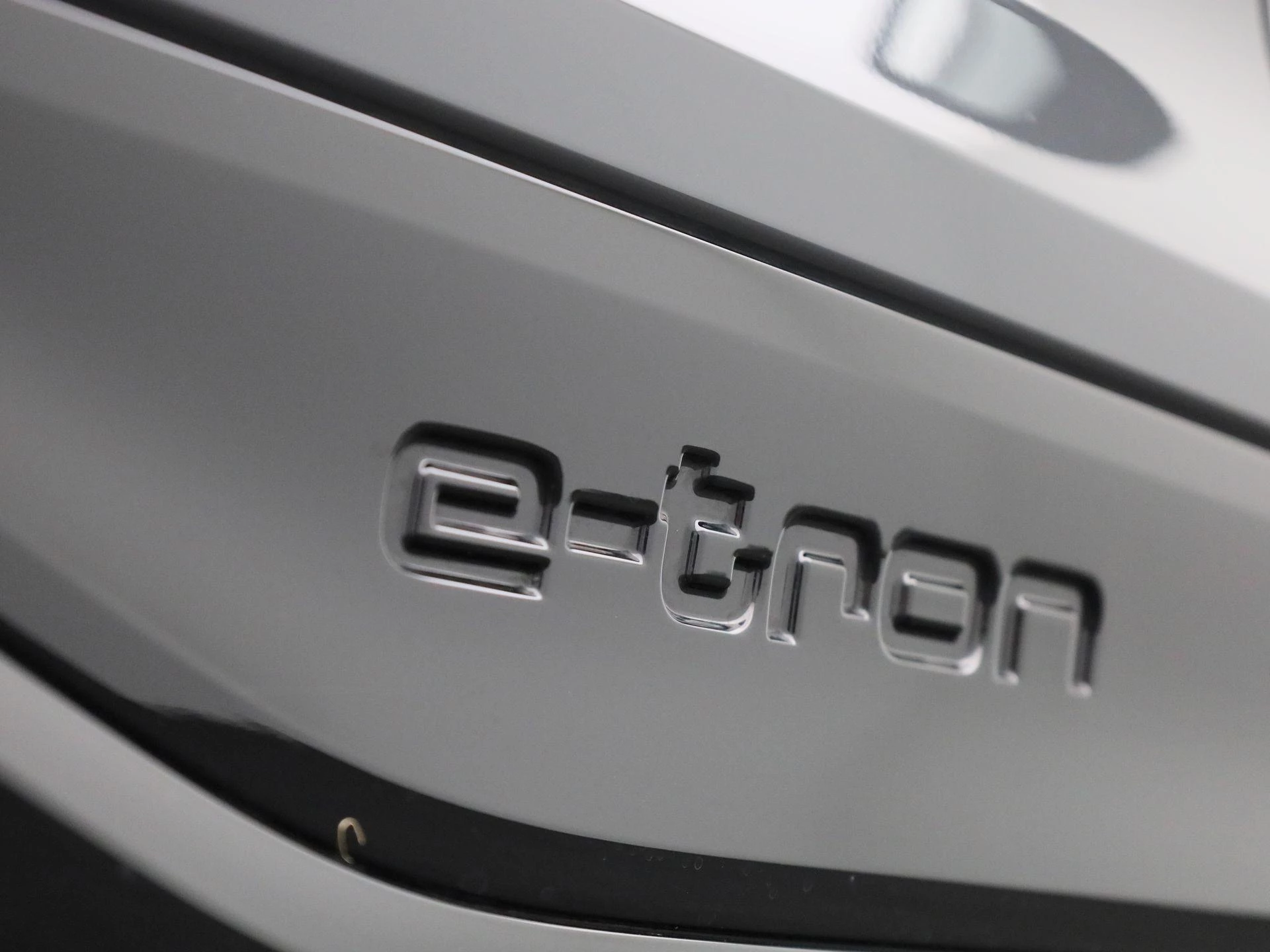 Audi-Q6 e-tron-image-54