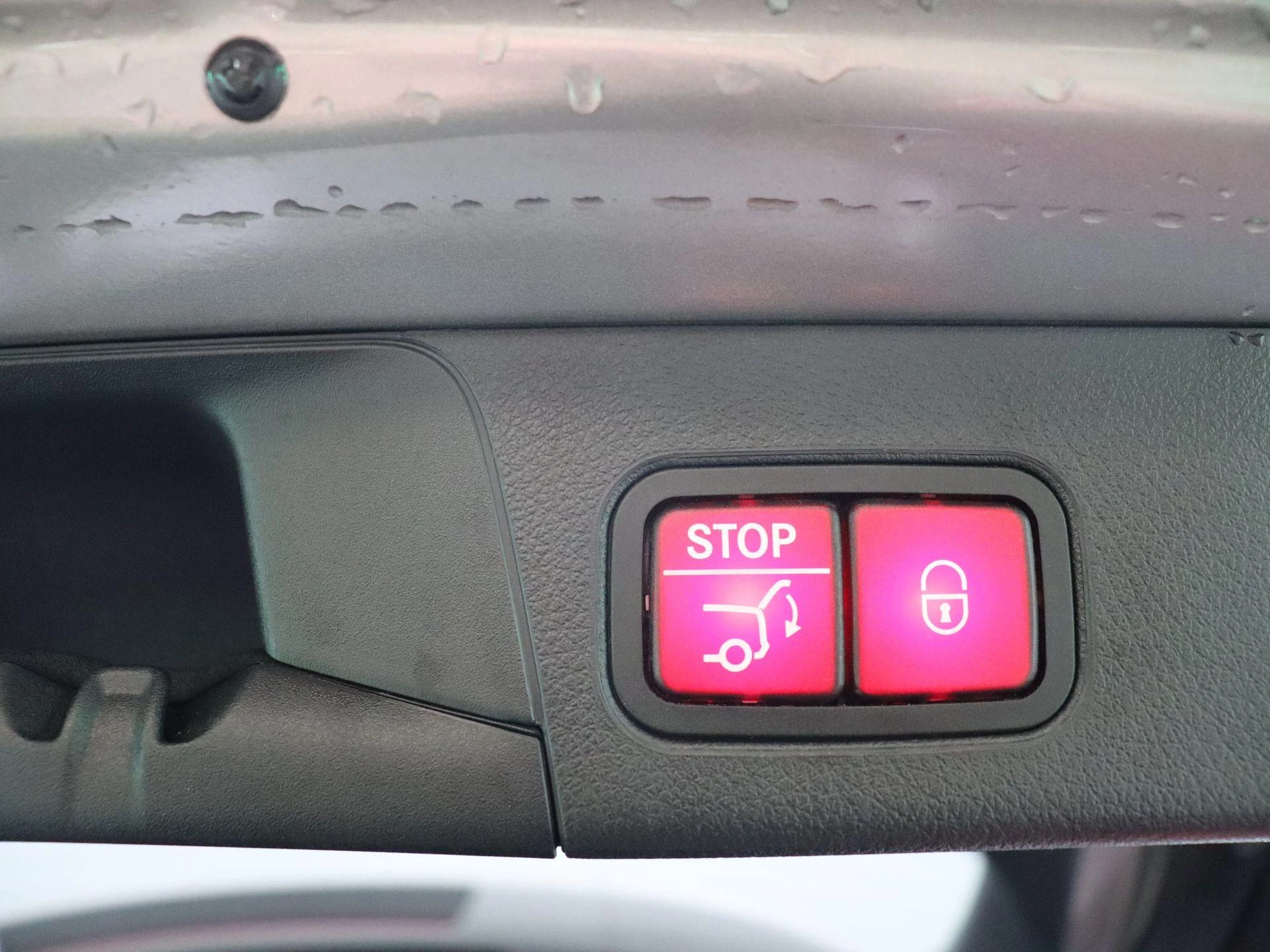 Mercedes-Benz B-Klasse 250 AMG Line + 224 PK + CARPLAY + NIGHTPAKKET +