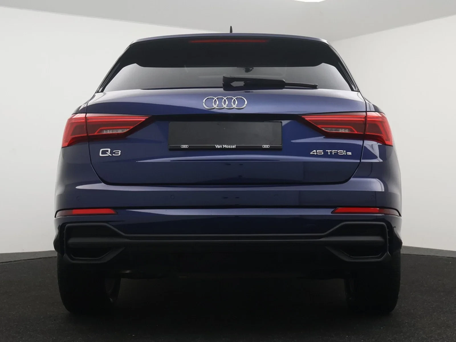 Audi Q3 PHEV Audi Q3 S line 45TFSIe PHEV 245PK *PANO DAK*NAVI*APP CONNECT*ZETELVERWARMING*CRUISE*PDC*DIGITAL DASH