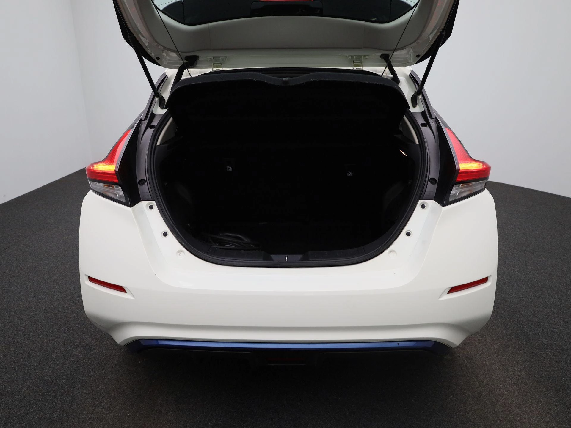 Nissan-Leaf-image-10