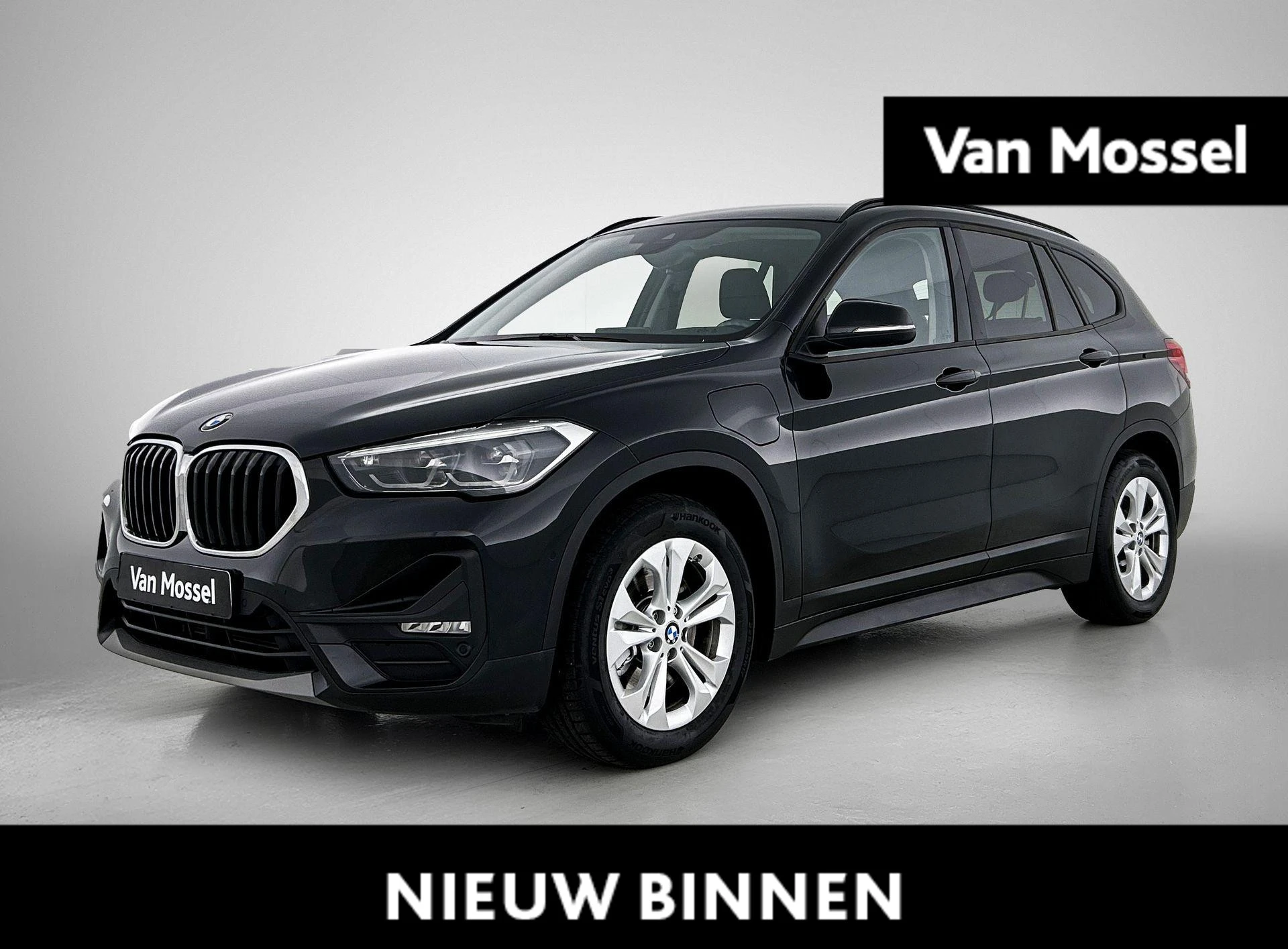 BMW-X1-image-0