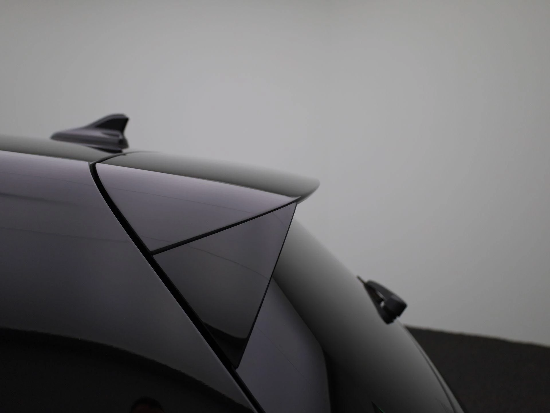 Volkswagen-Golf-image-38