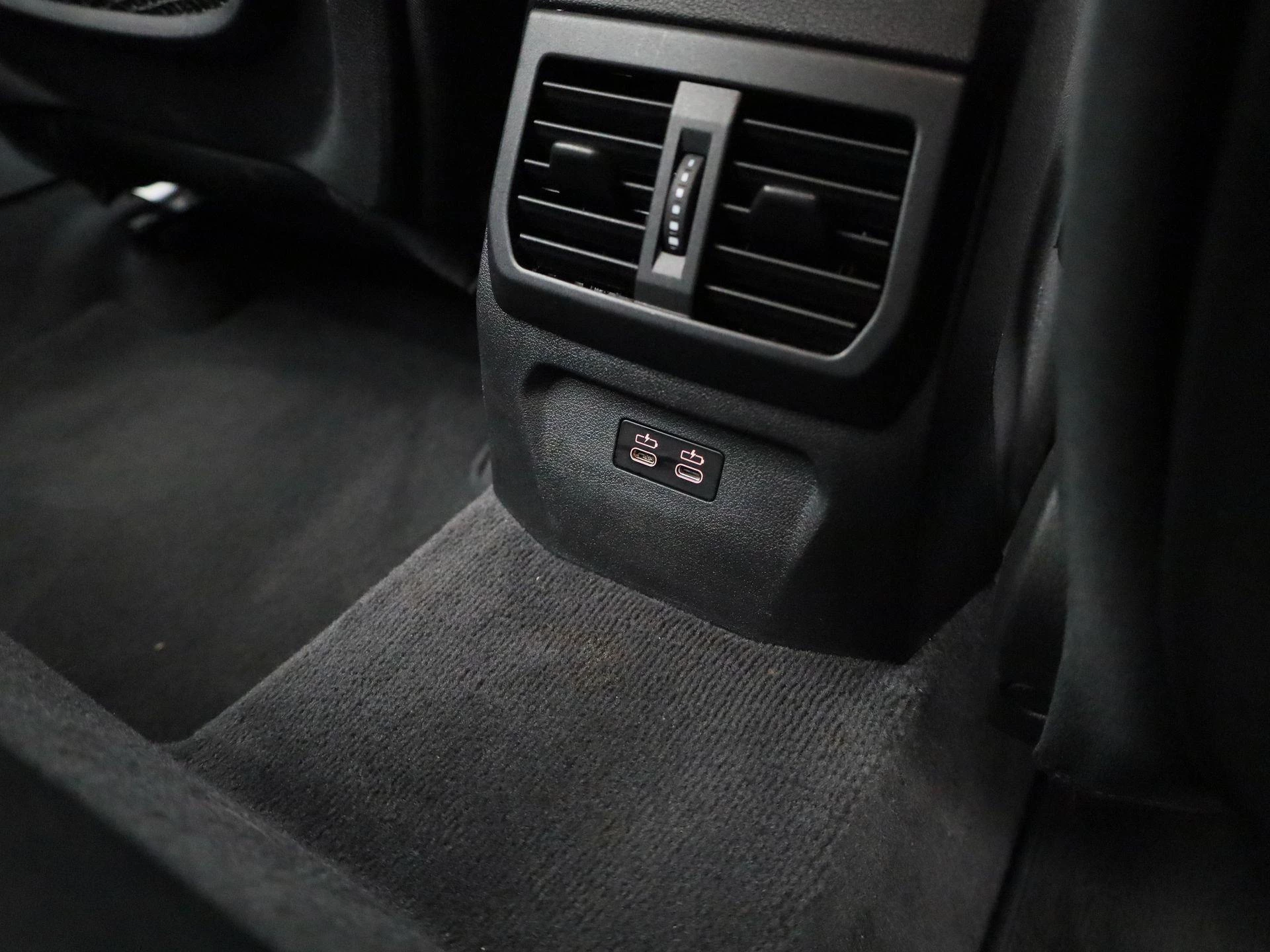 BMW-1 Serie-image-38