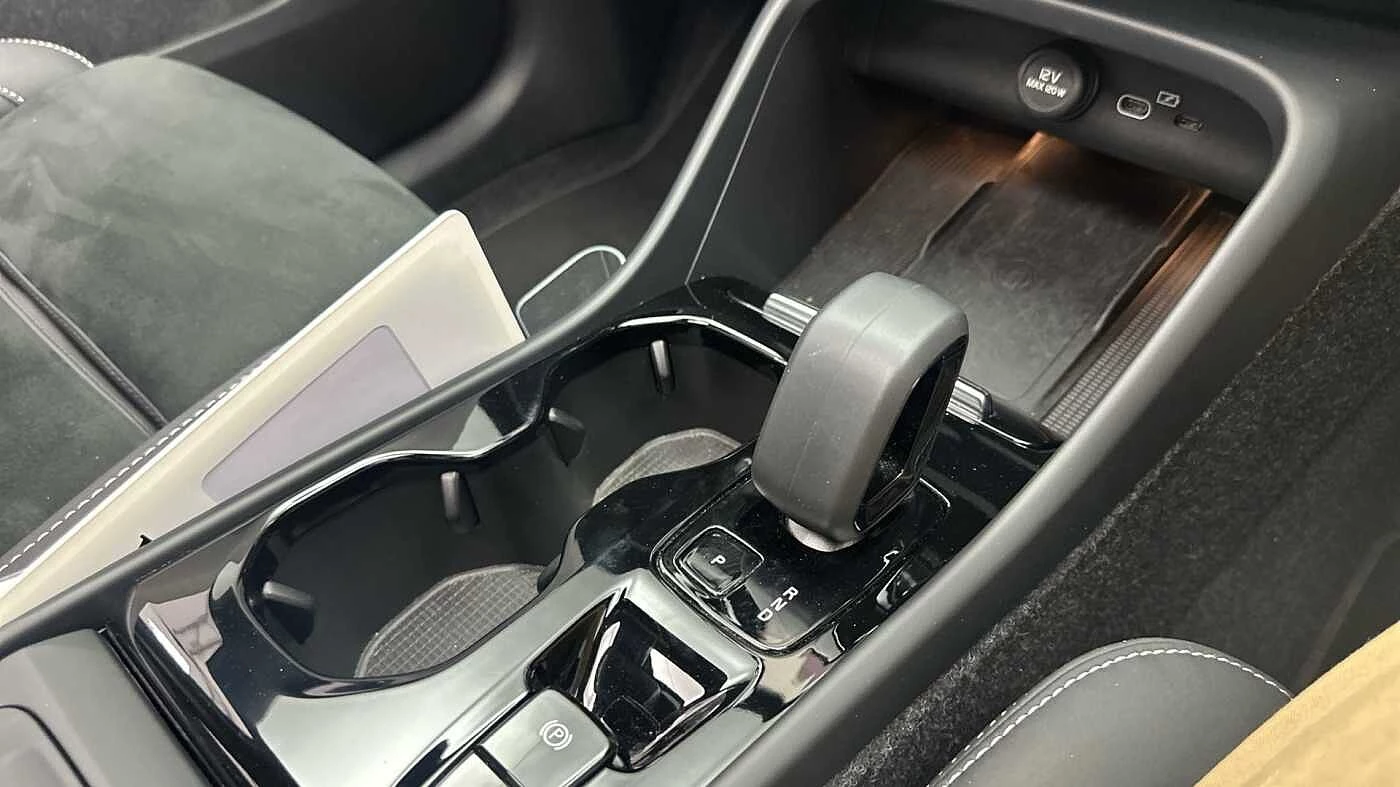 Volvo-XC40-image-28
