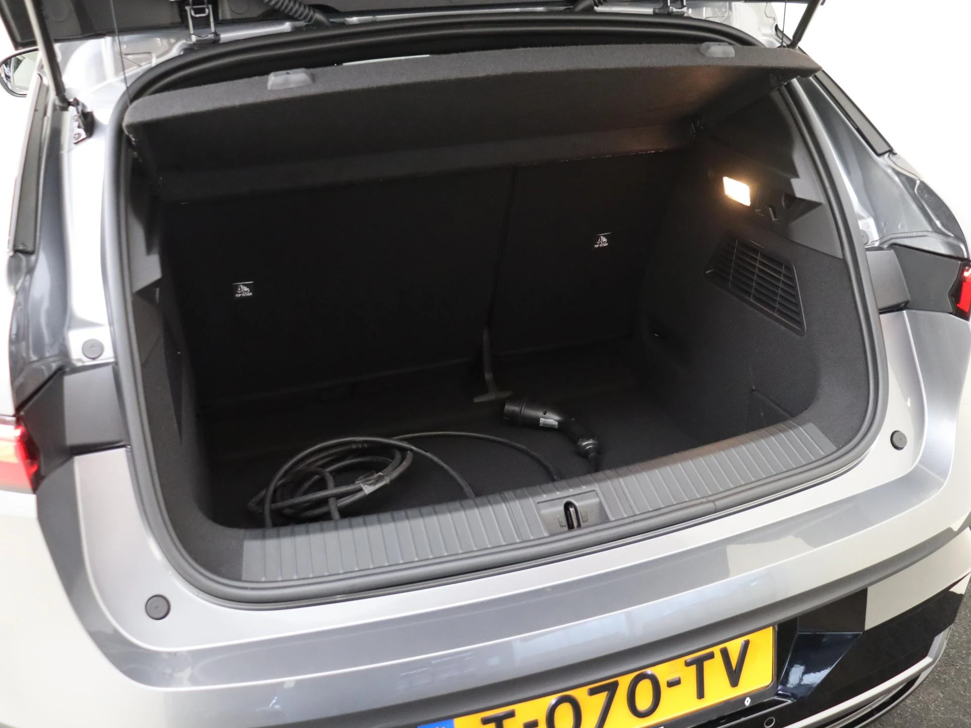 Renault-Megane E-Tech-image-26