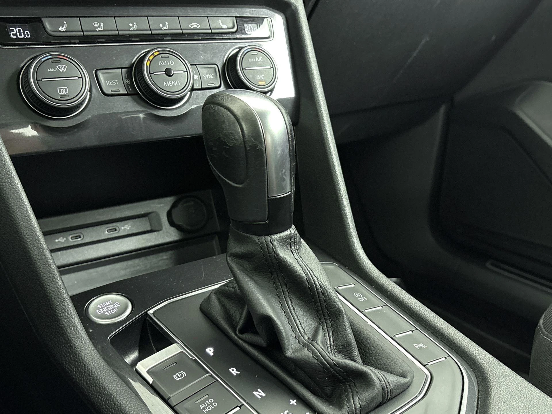 Volkswagen-Tiguan Allspace-image-20
