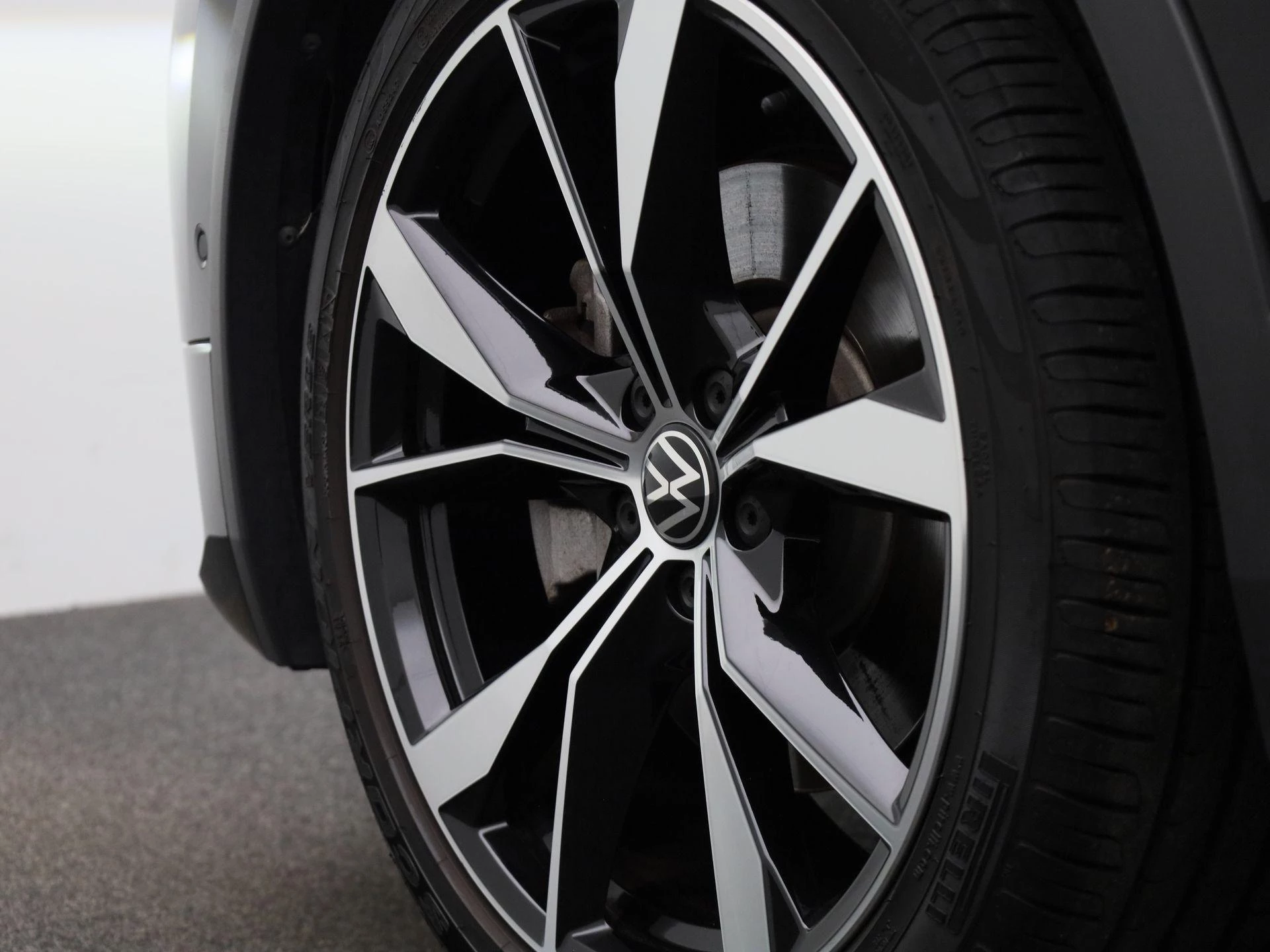 Volkswagen-Tiguan-image-46