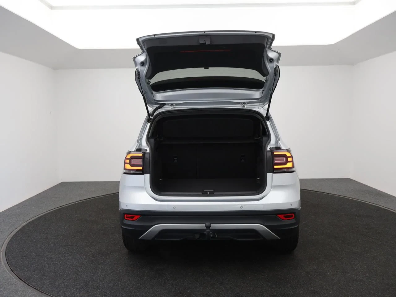 Volkswagen-T-Cross-image-24