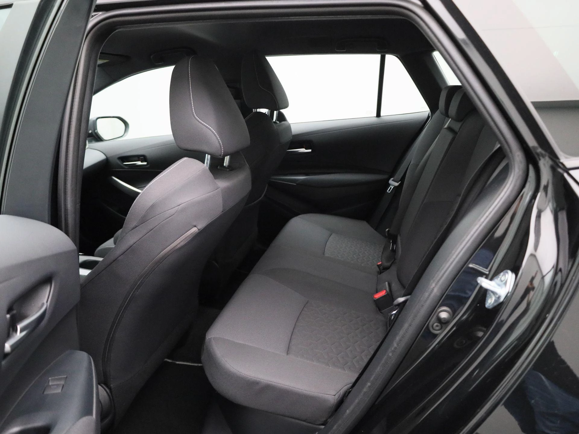 Toyota-Corolla Touring Sports-image-9