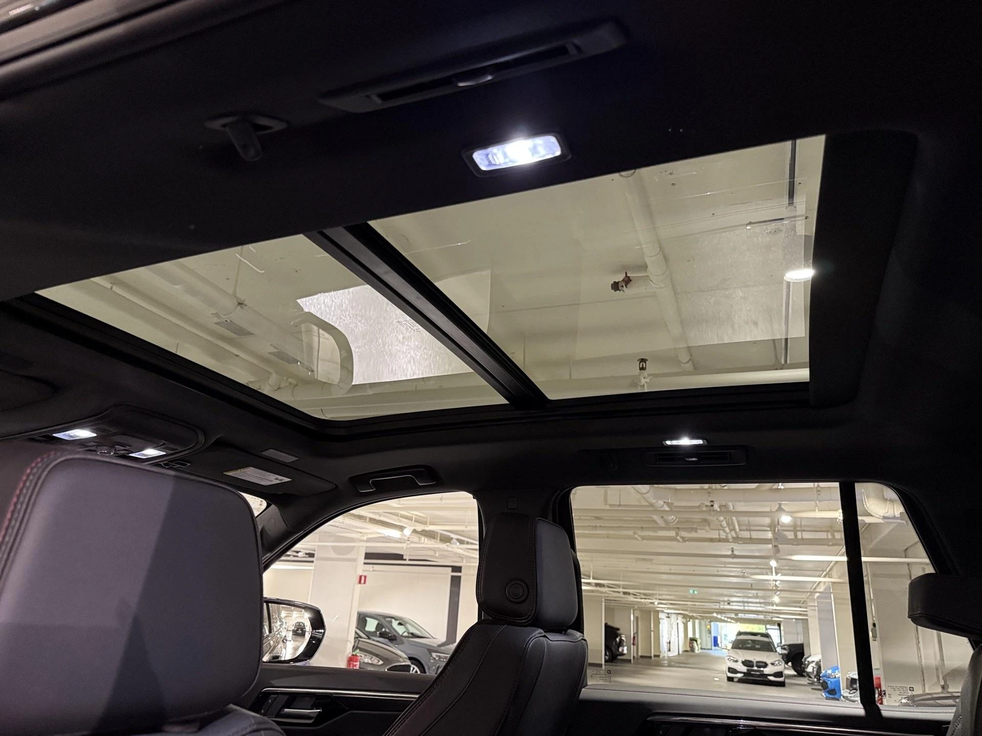 Chevrolet-Tahoe-image-12