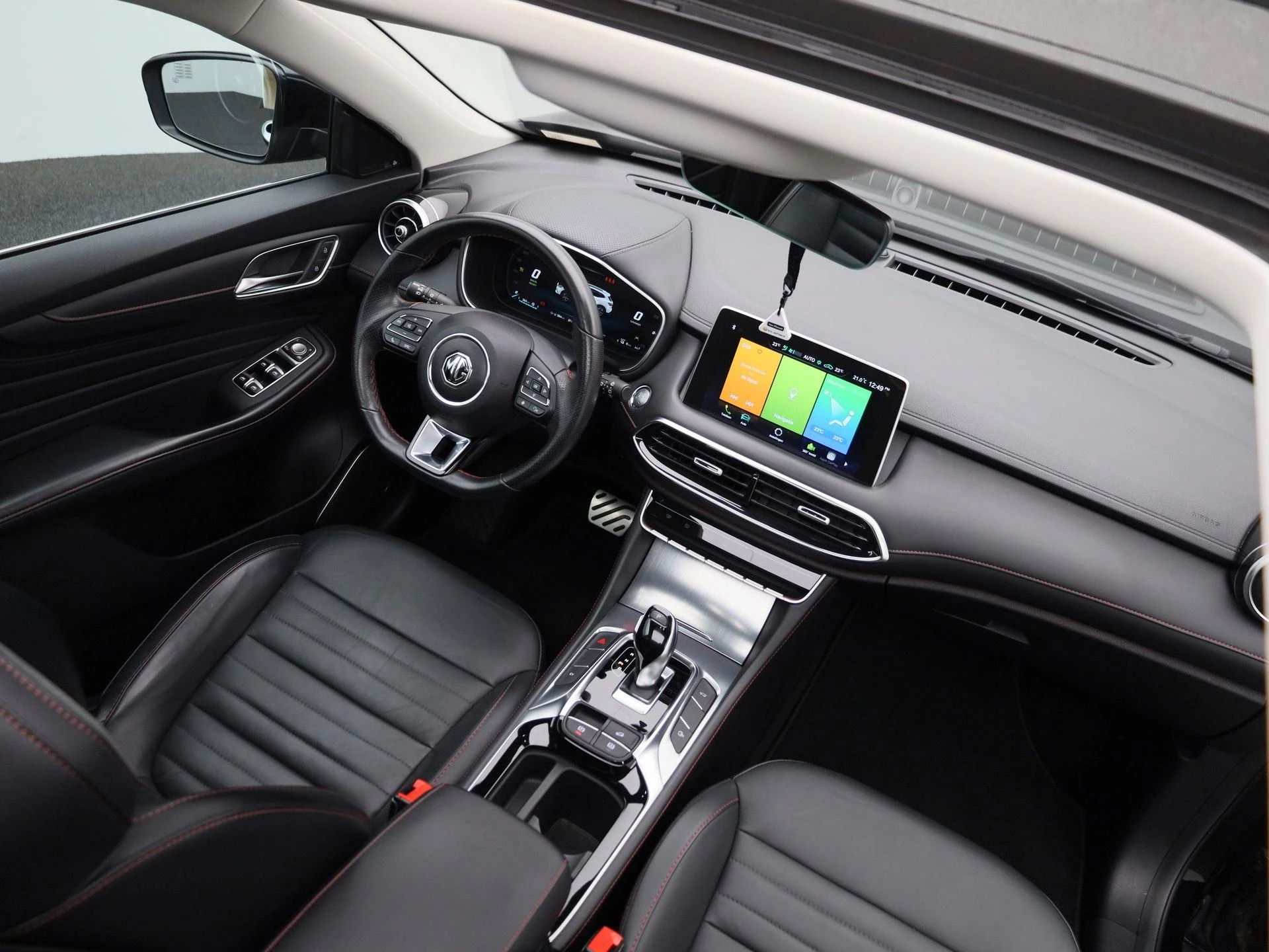 MG EHS 1.5T Luxury