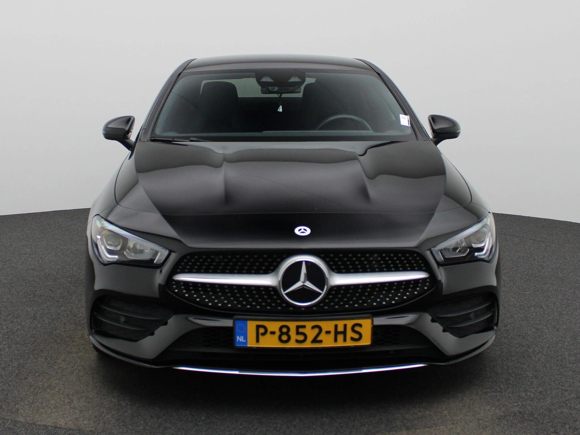 Mercedes-Benz-CLA-image-4