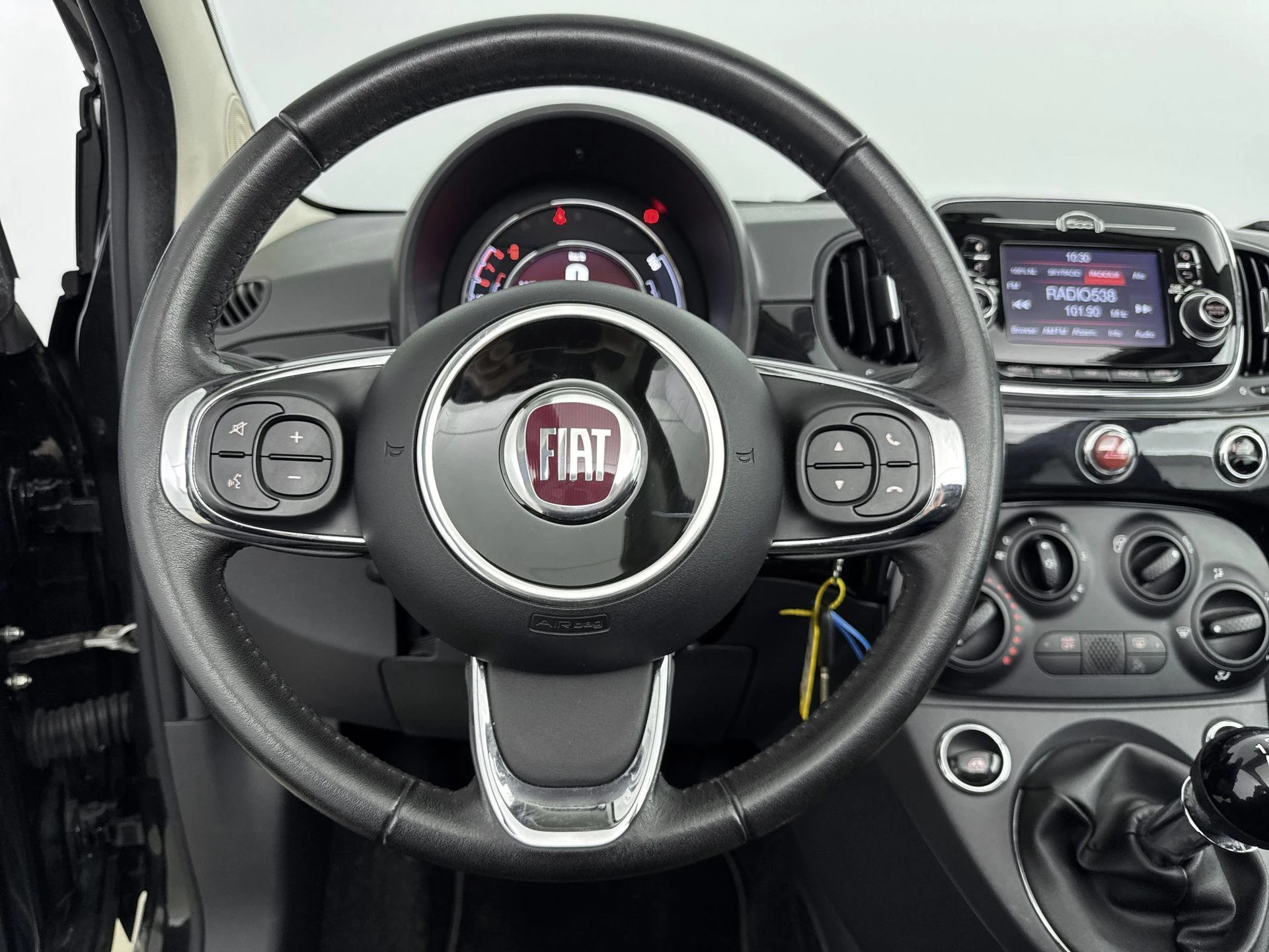 Fiat-500C-image-19