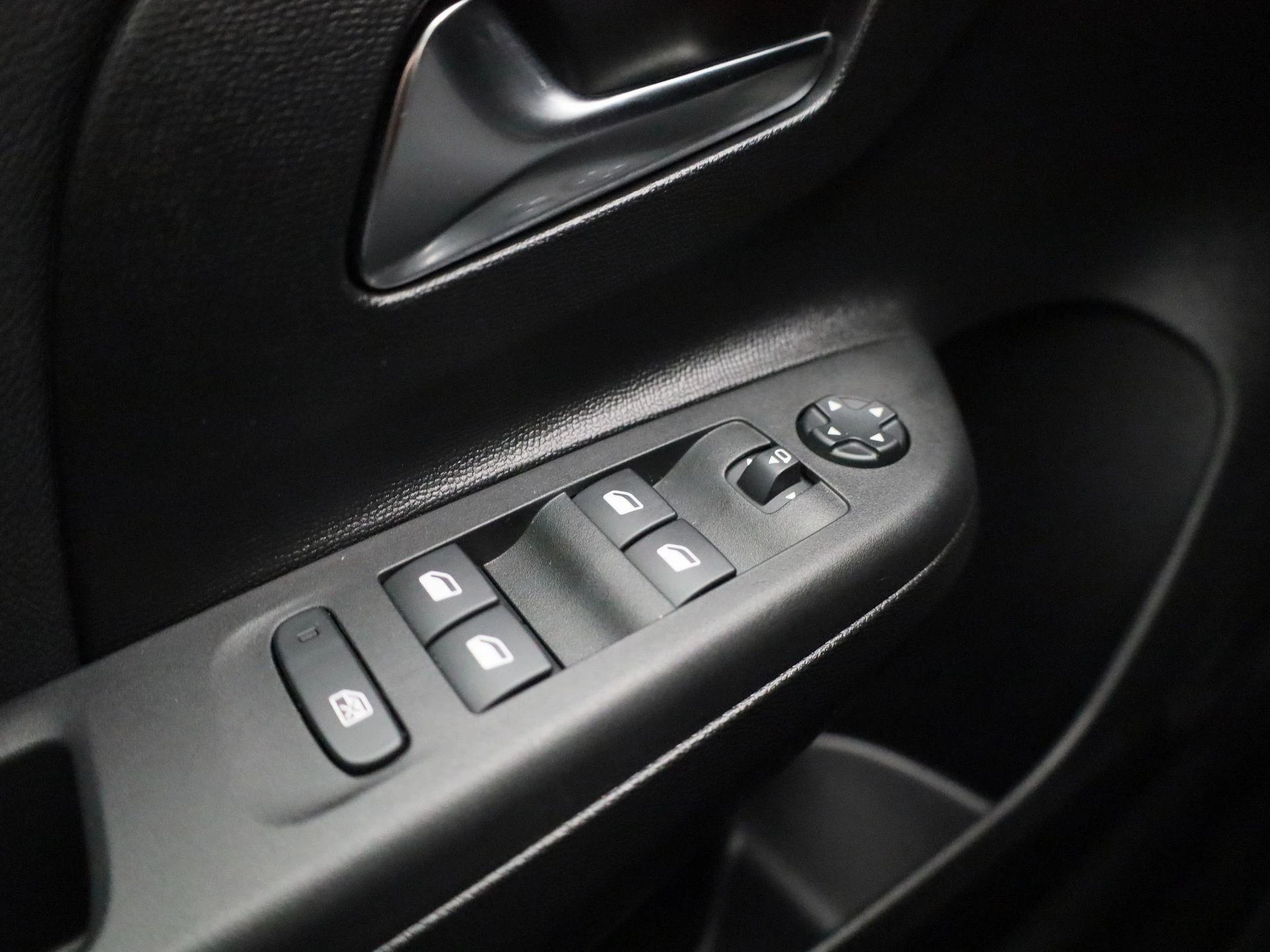 Opel-Corsa-e-image-24