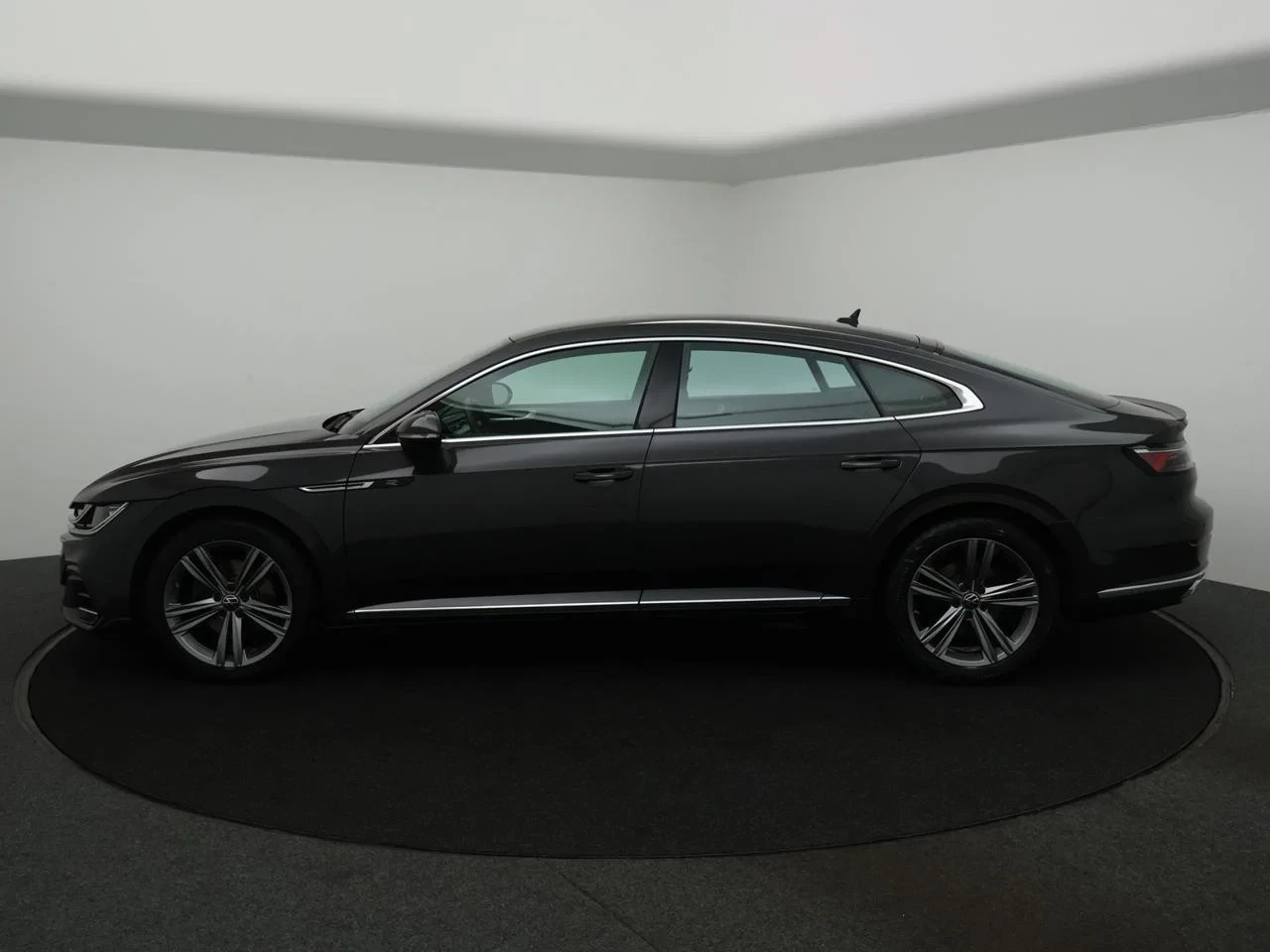 Volkswagen-Arteon-image-9