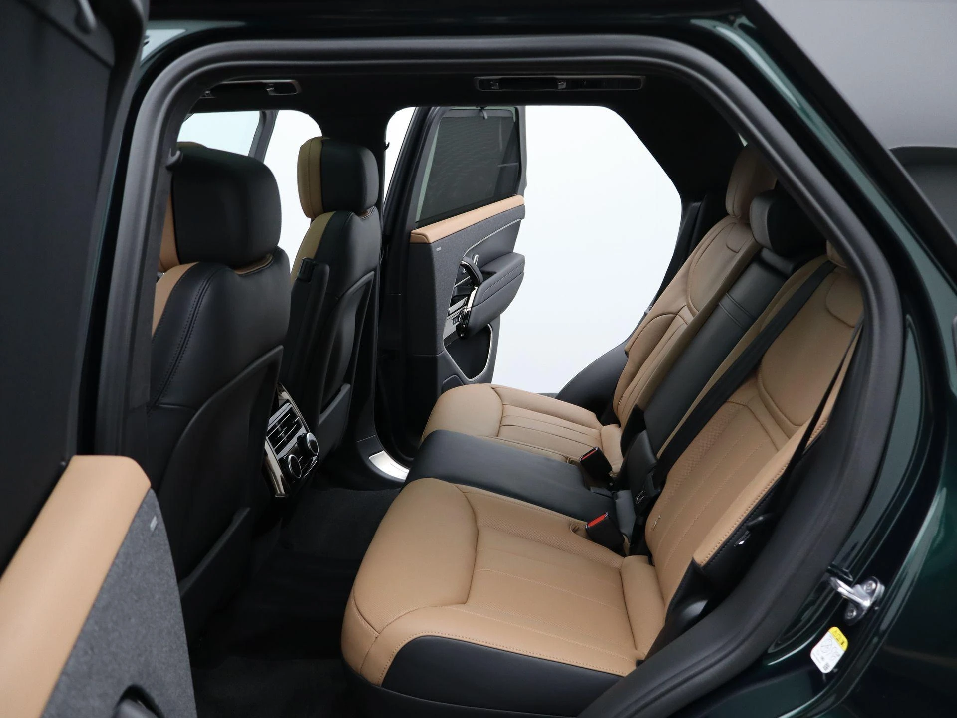 Land Rover-Range Rover Sport-image-11