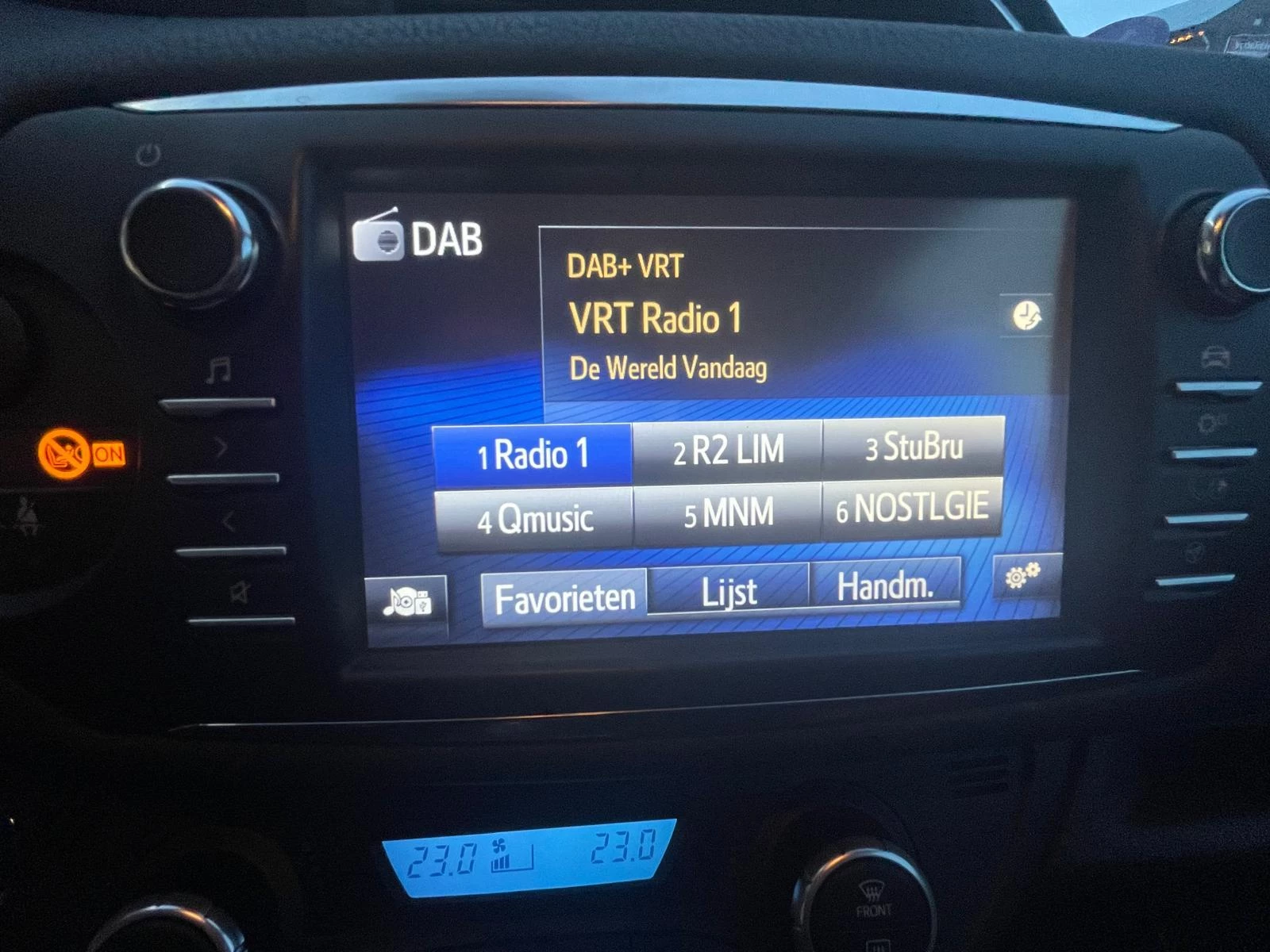 Toyota-Yaris-image-19
