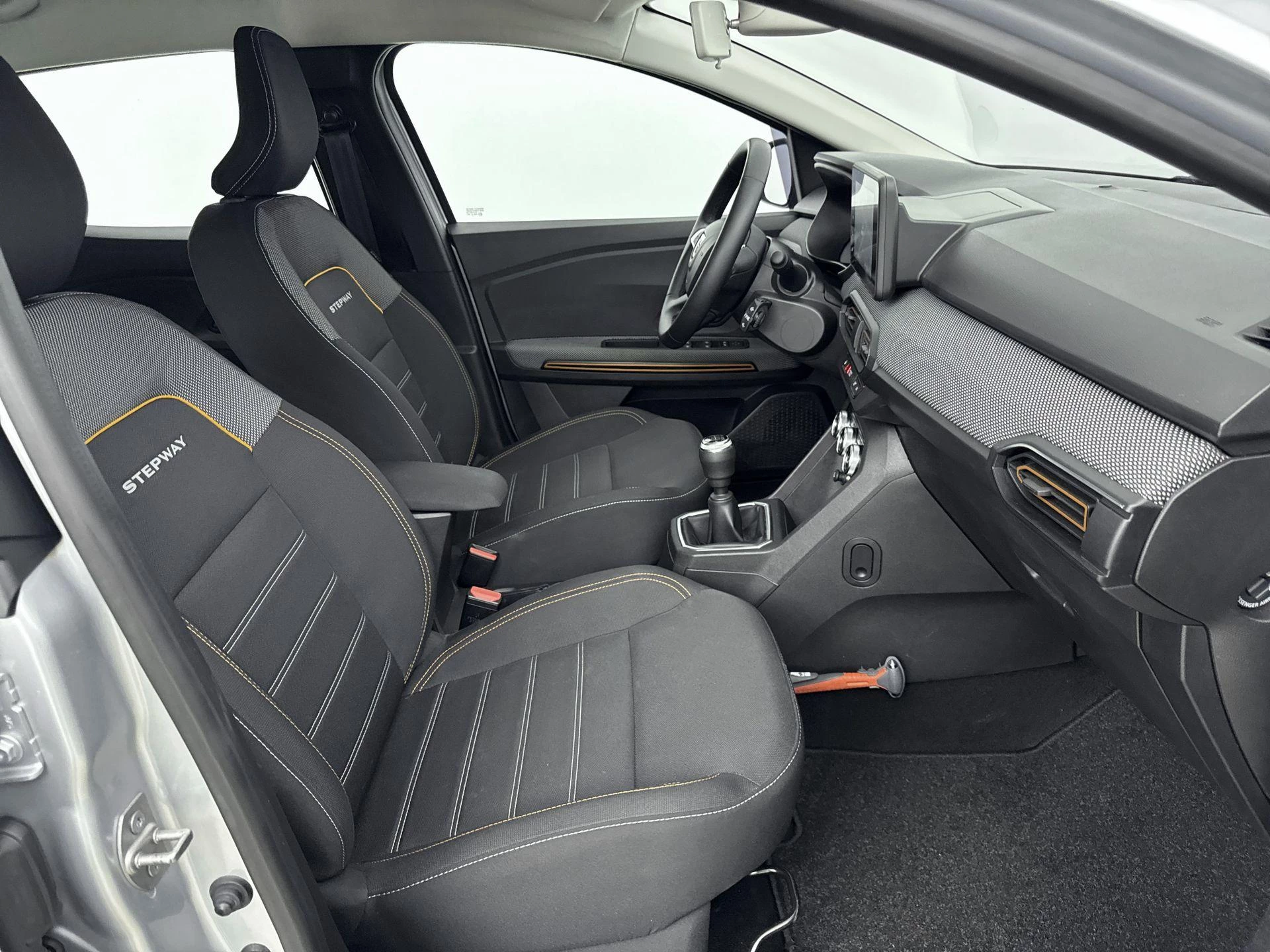 Dacia-Sandero Stepway-image-31