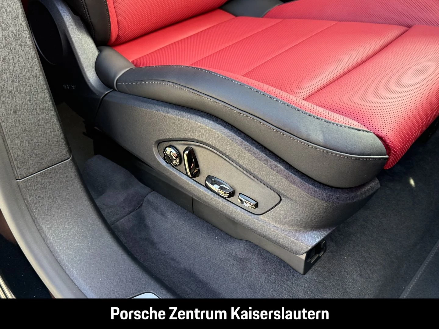 Porsche Cayenne Electric HA-Lenkung Head-Up LED-Matrix -
