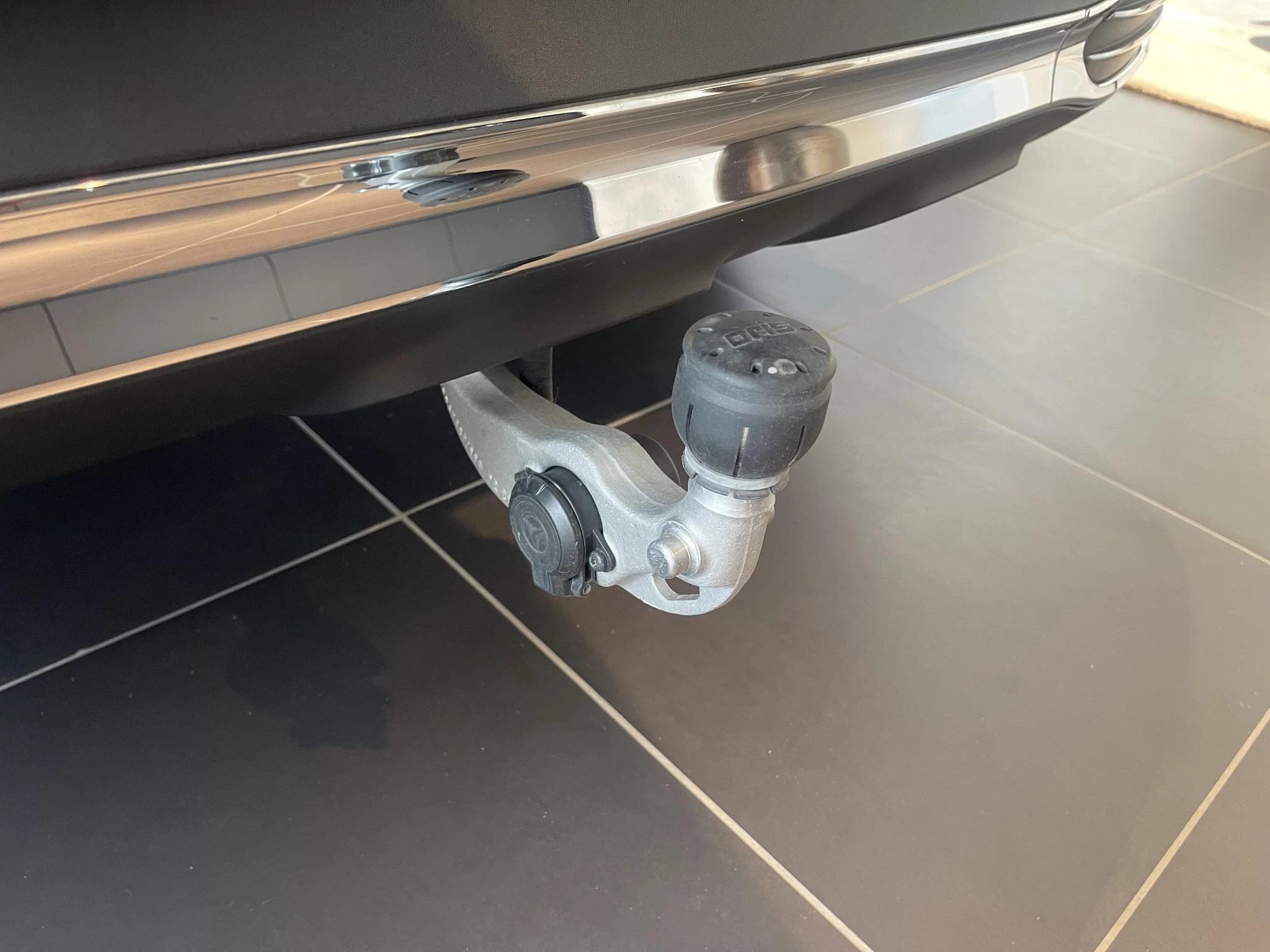 Mercedes-Benz-EQE-image-8