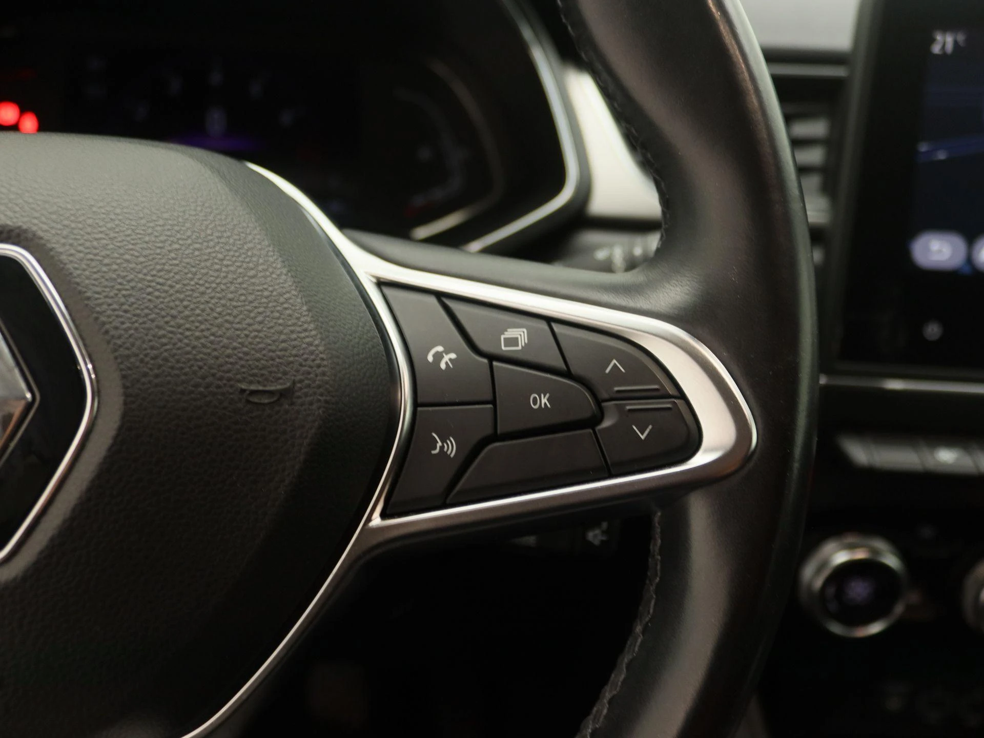 Renault-Captur-image-16