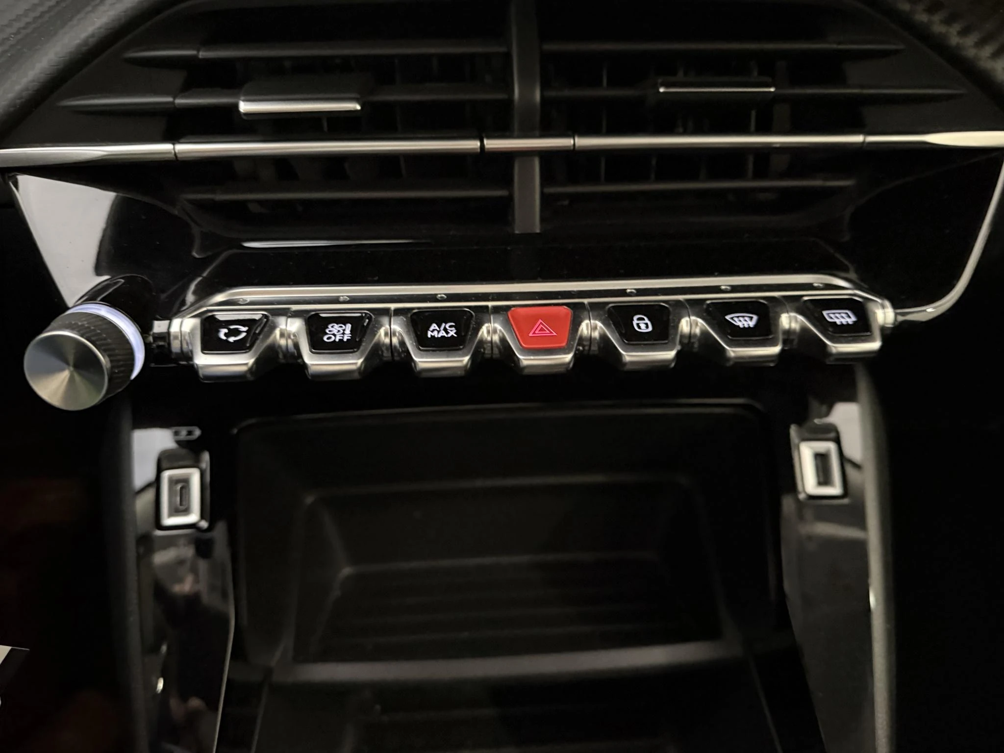Peugeot-2008-image-11