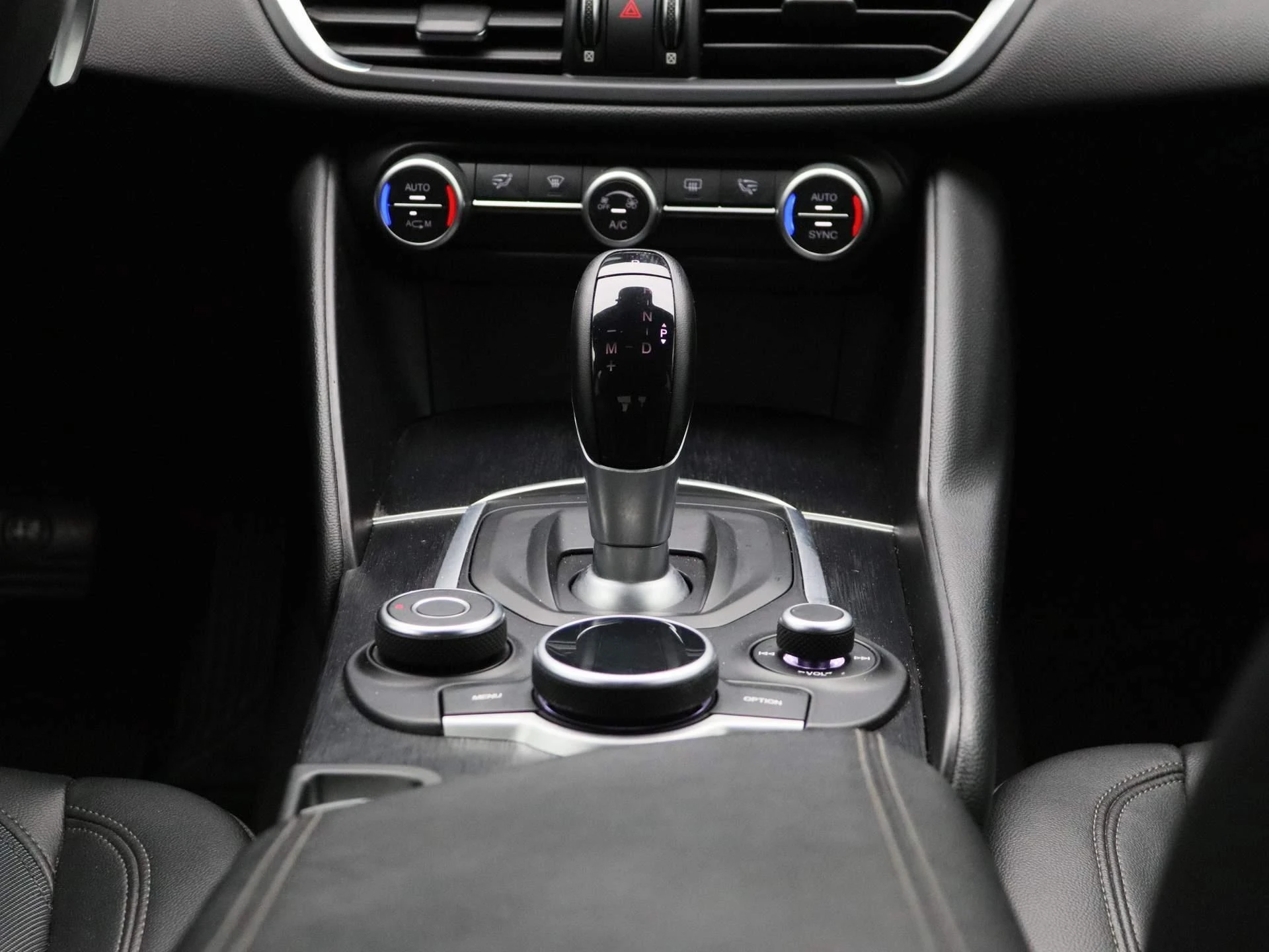 Alfa Romeo-Giulia-image-9